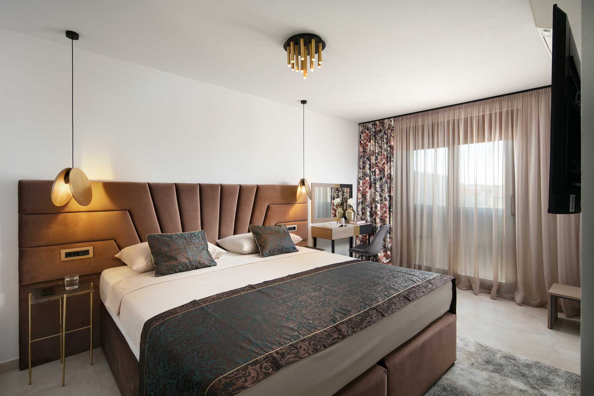 Luxorious apartment with sea view | just 20 m from beach | ideal for 4 persons