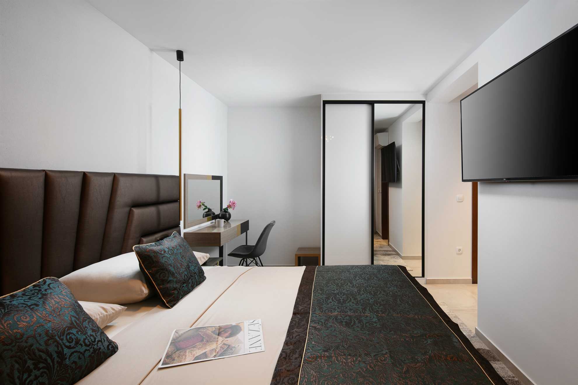 20 m from beach | luxorious apartment for 4 persons | with sea view