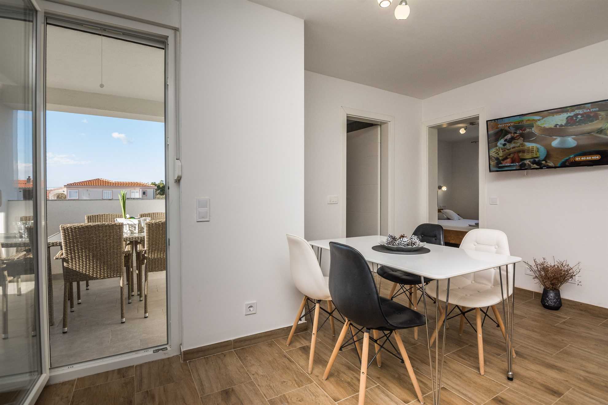 Newly furnished apartment | Quiet location | for 4-6 per.
