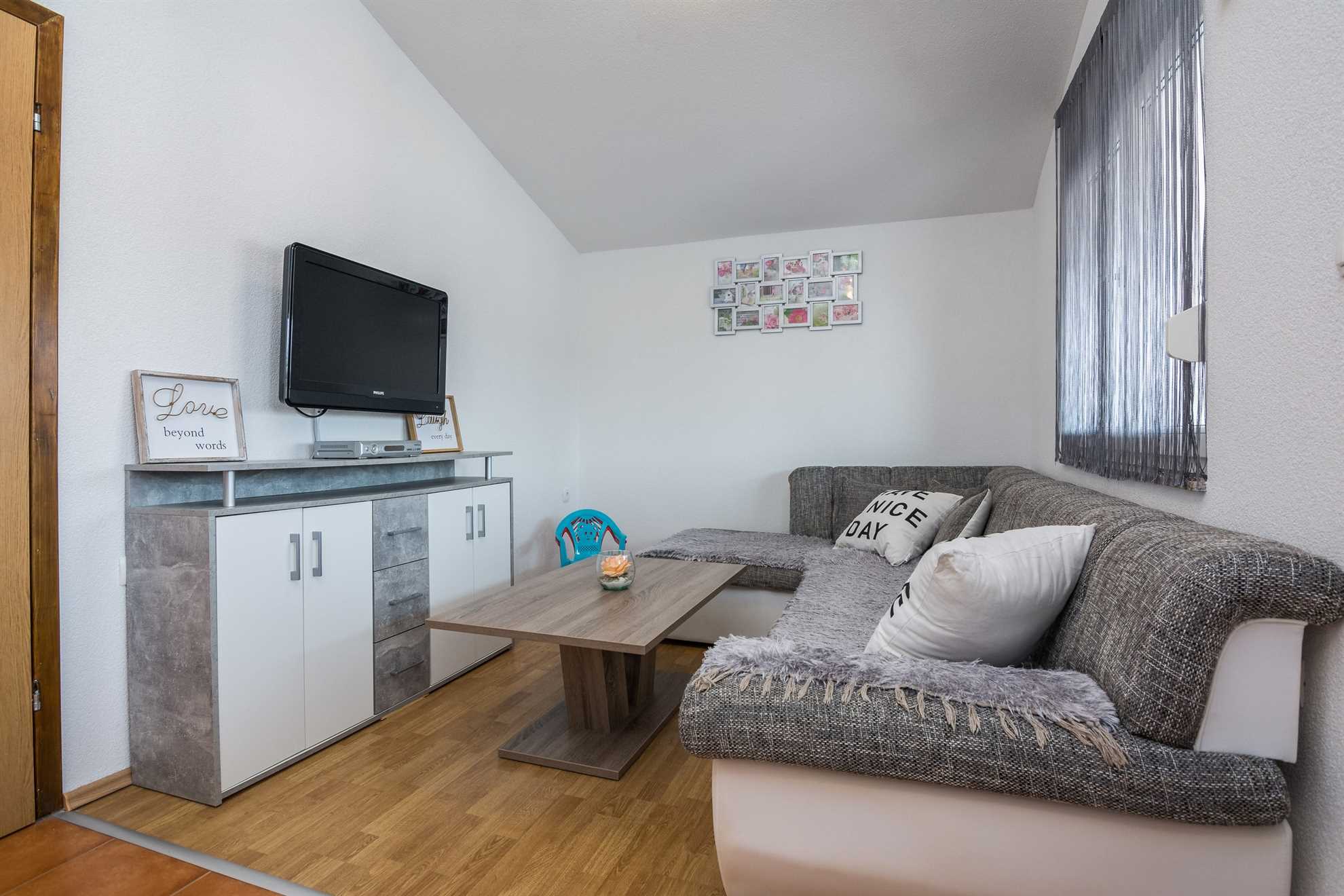 Ideal for 4-6 per. | Air conditioning, Wi-Fi, Satellite TV, BBQ