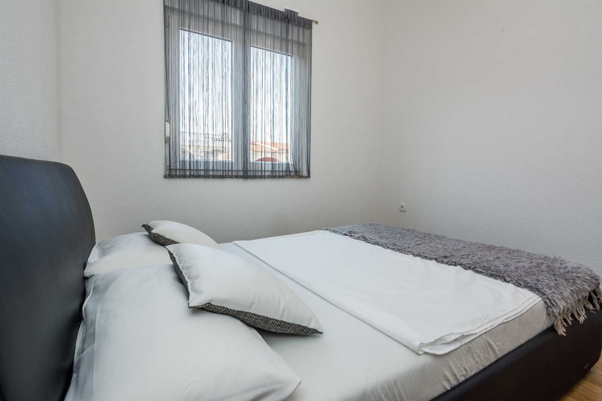 Ideal for 4-6 per. | Air conditioning, Wi-Fi, Satellite TV, BBQ