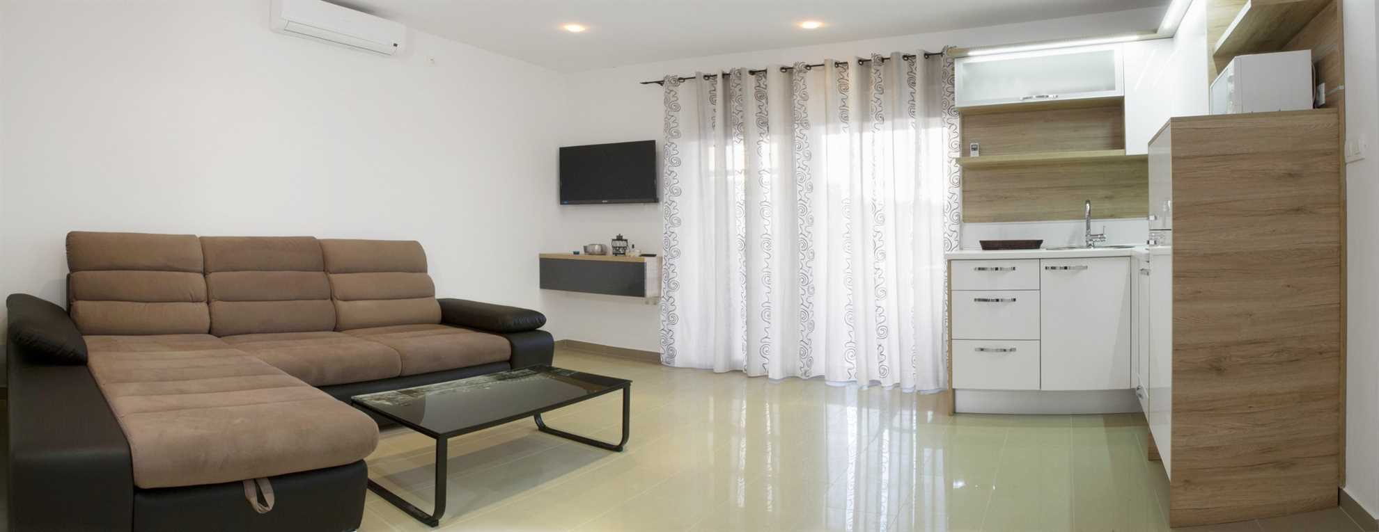 Near beach | Apartment for 2-4 per. | 42 m², air conditioning, satelite TV, Wi-Fi intenet