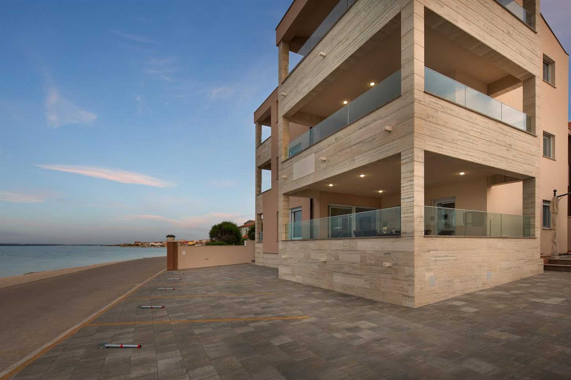 50 m² apartment for 2-4 pers. | Air conditioning, satellite TV, internet | Sea view