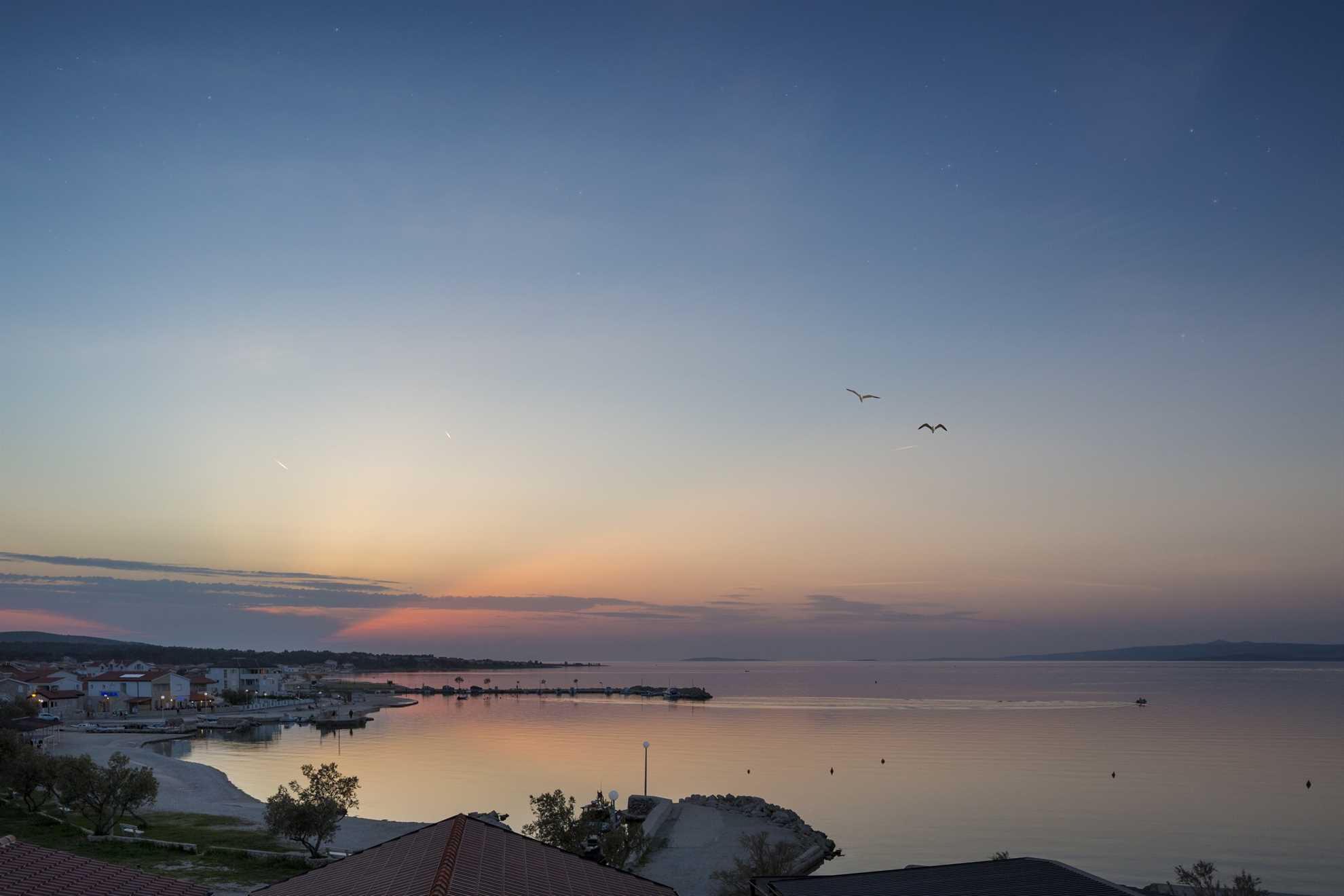 30 m from beach | luxorious apartment for 4 persons | with sea view