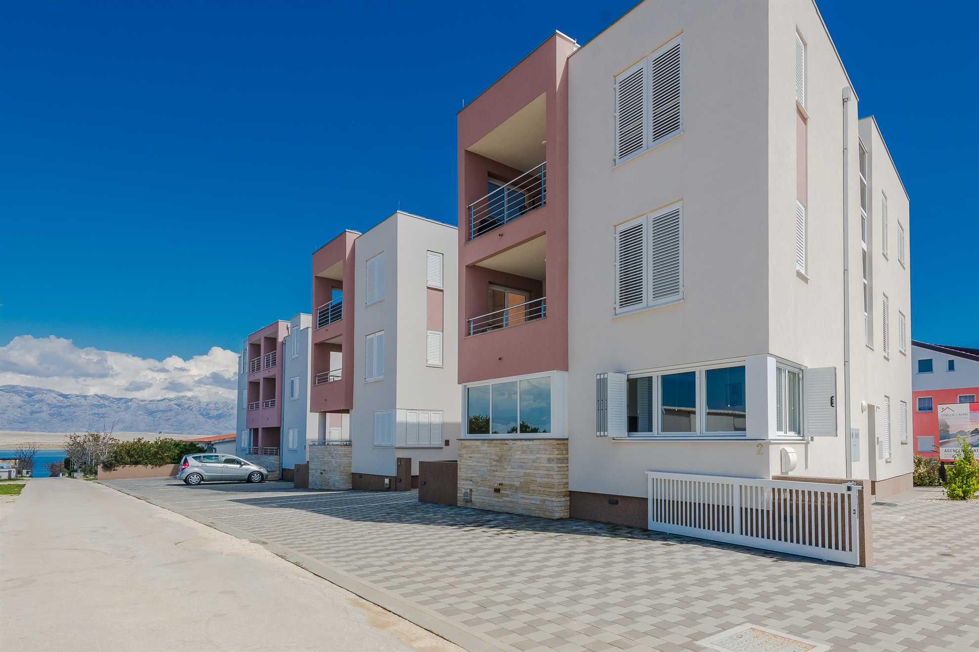 Apartment with two bedrooms | 250 m from the sea | partial sea view