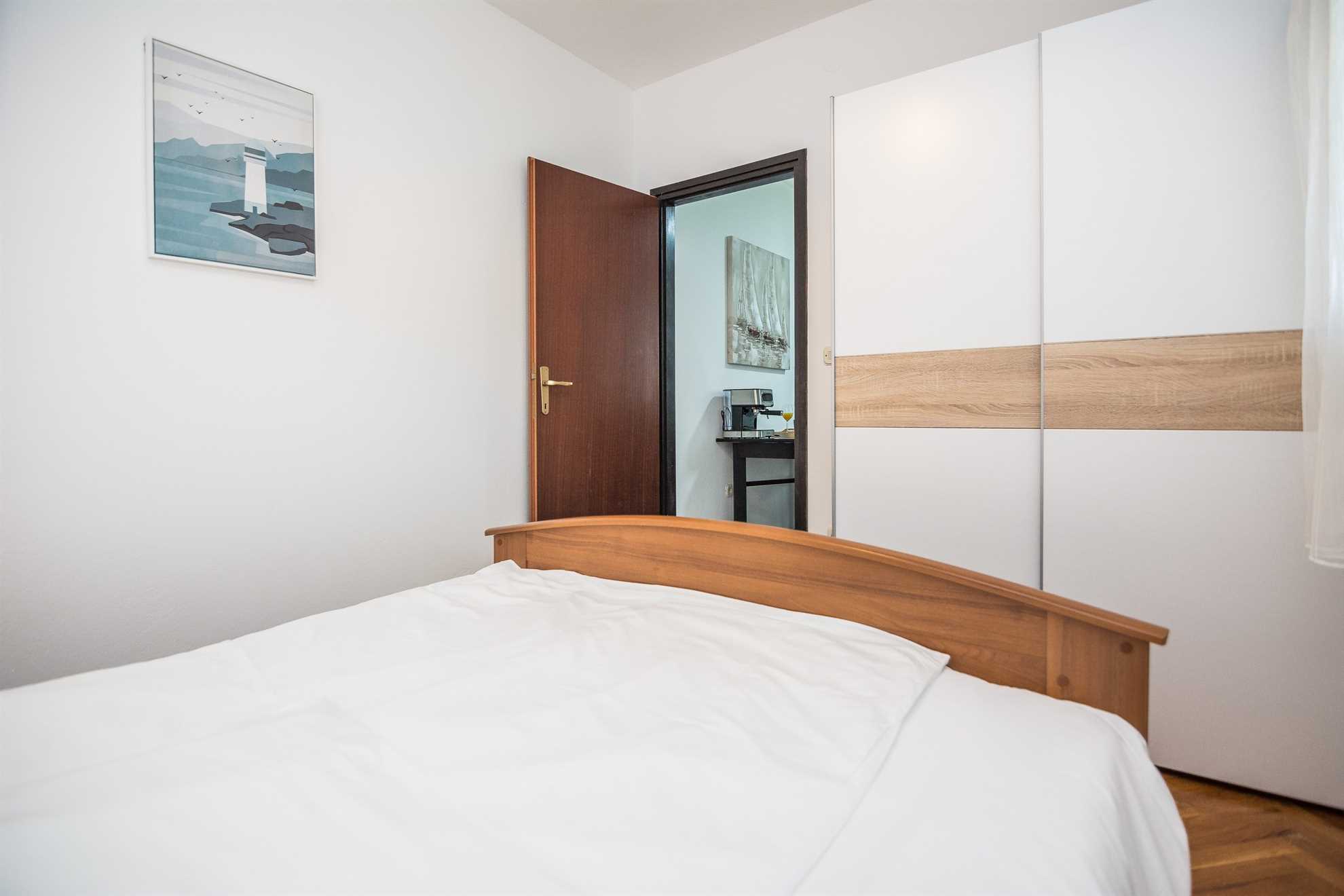 With air conditioning, Sat Tv and Wi-Fi | for 2 persons | quiet area