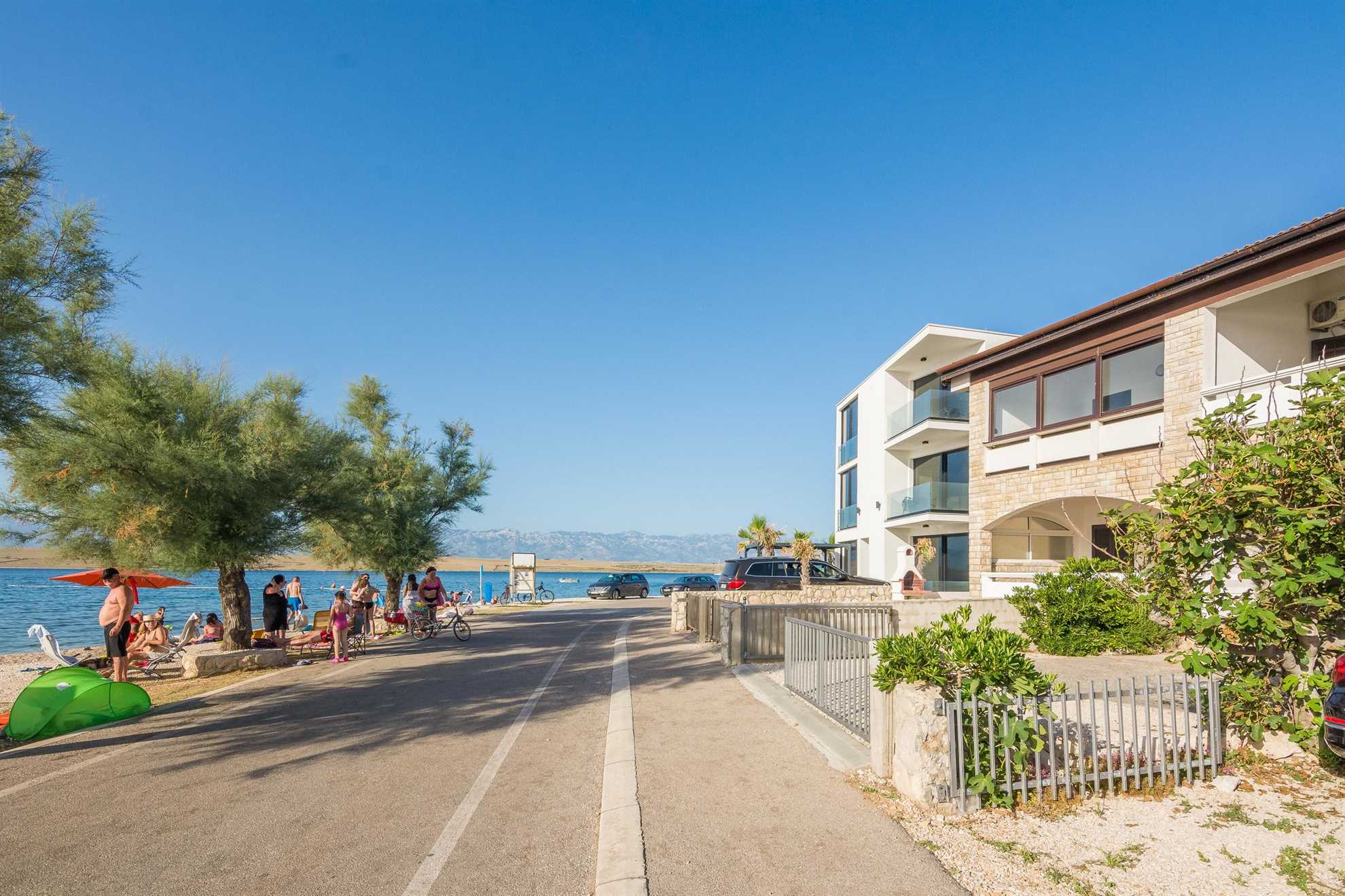 Apartment just 20 m from beach | fully equipped | ideal for 2-3 persons