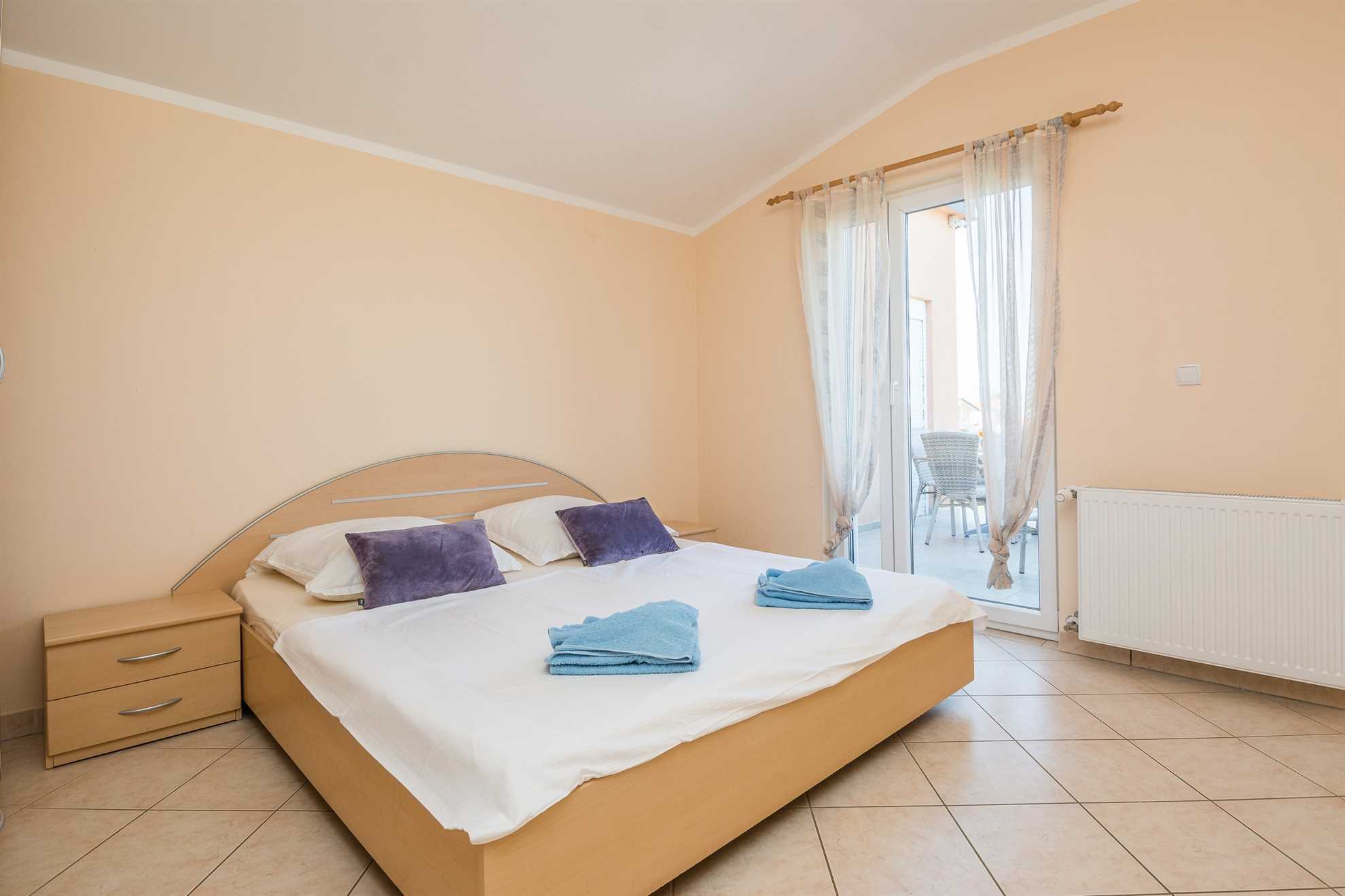 Just 300m from beach | apartment ideal for 2-4 persons