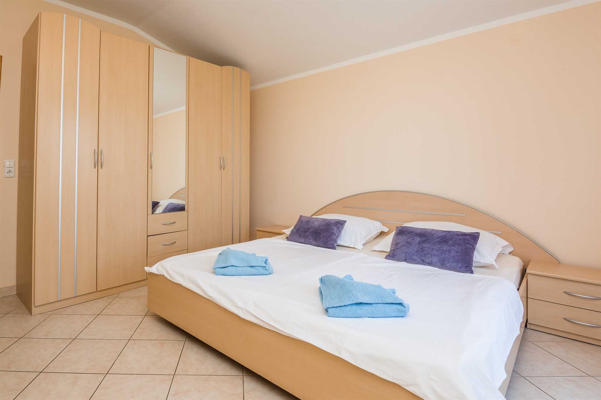 Just 300m from beach | apartment ideal for 2-4 persons