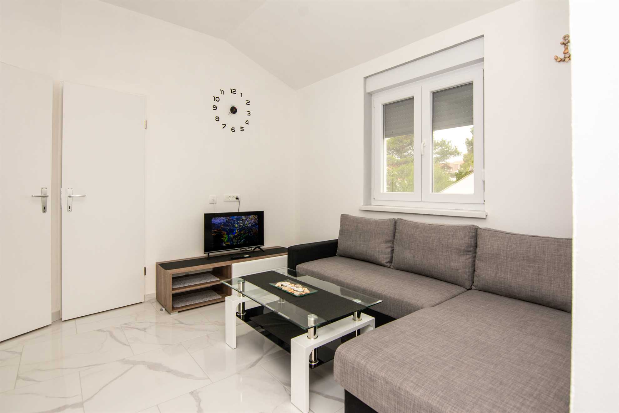 Apartment in a quiet area | for 2 persons | partial sea view