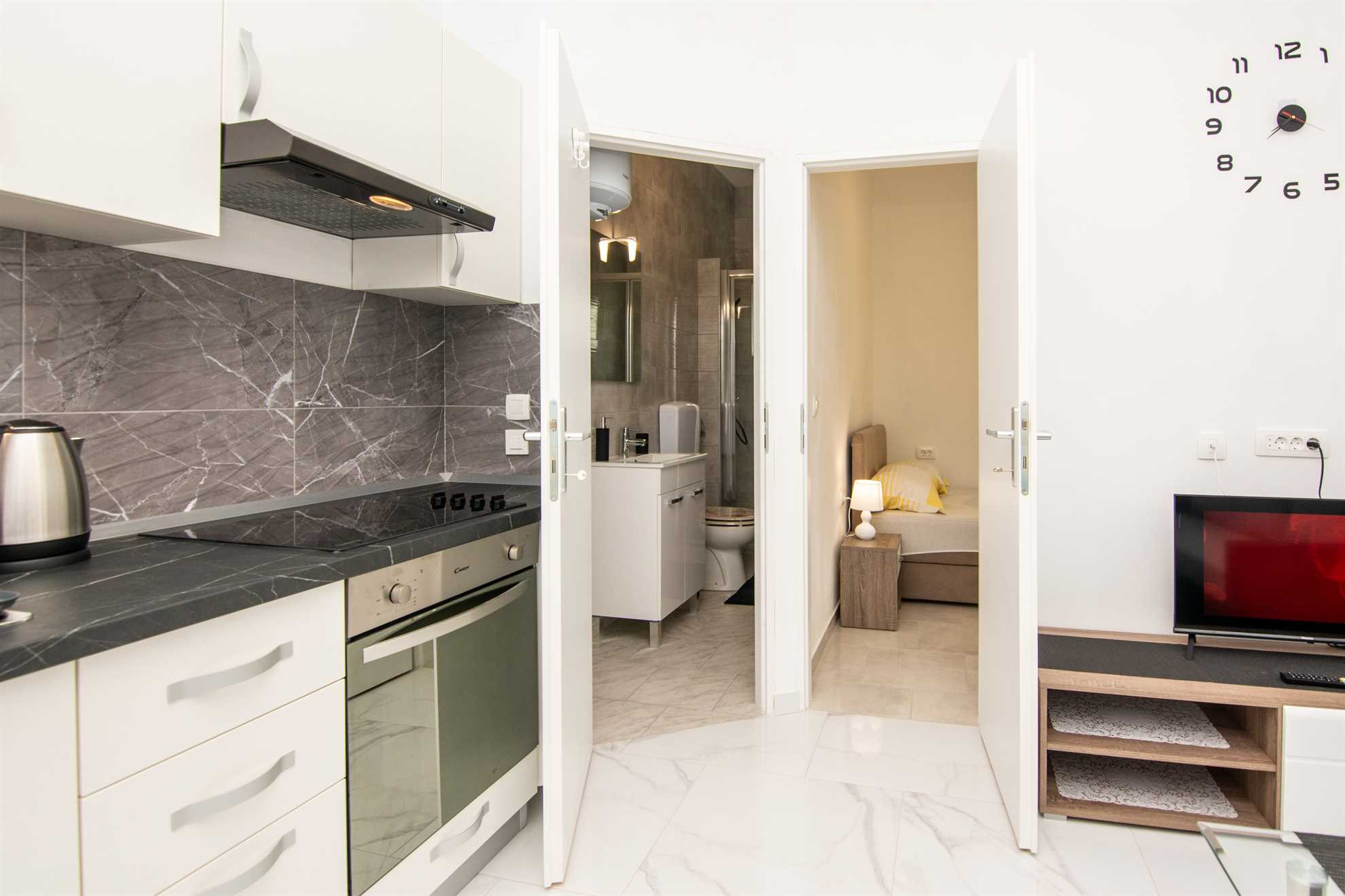 Apartment in a quiet area | for 2 persons | partial sea view