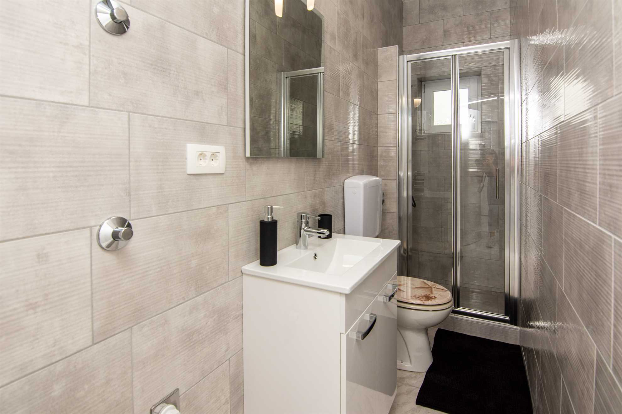 Apartment in a quiet area | for 2 persons | partial sea view