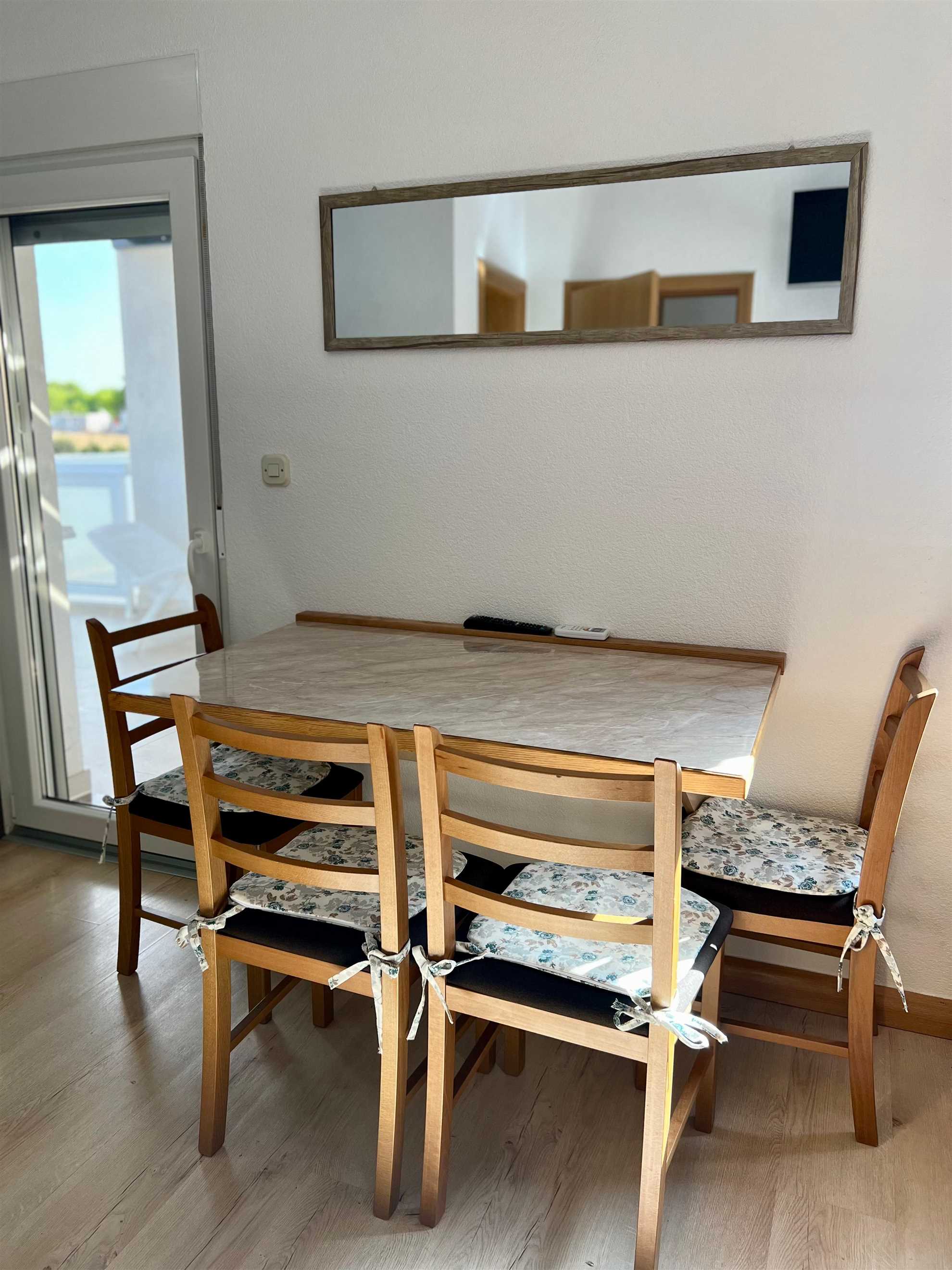 Just 100 m from beach | Partial sea view | For 2-4 persons