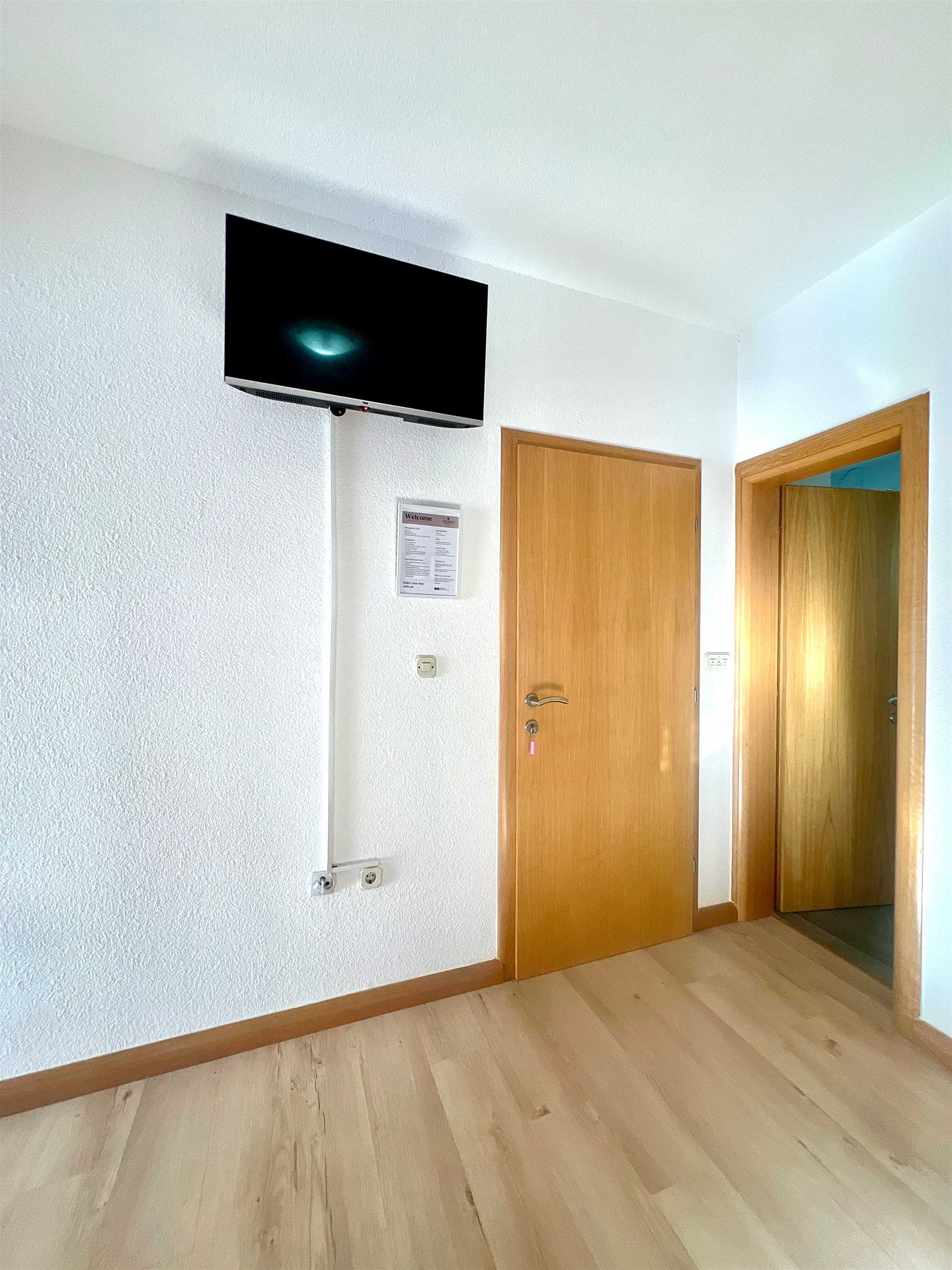 Just 100 m from beach | Partial sea view | For 2-4 persons