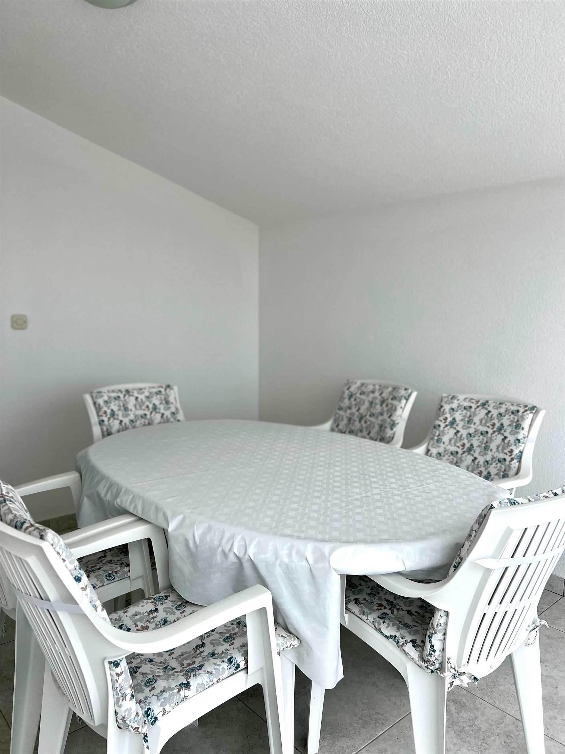 Sea view | 100 m from beach | Comfortable apartment for 4-6 persons
