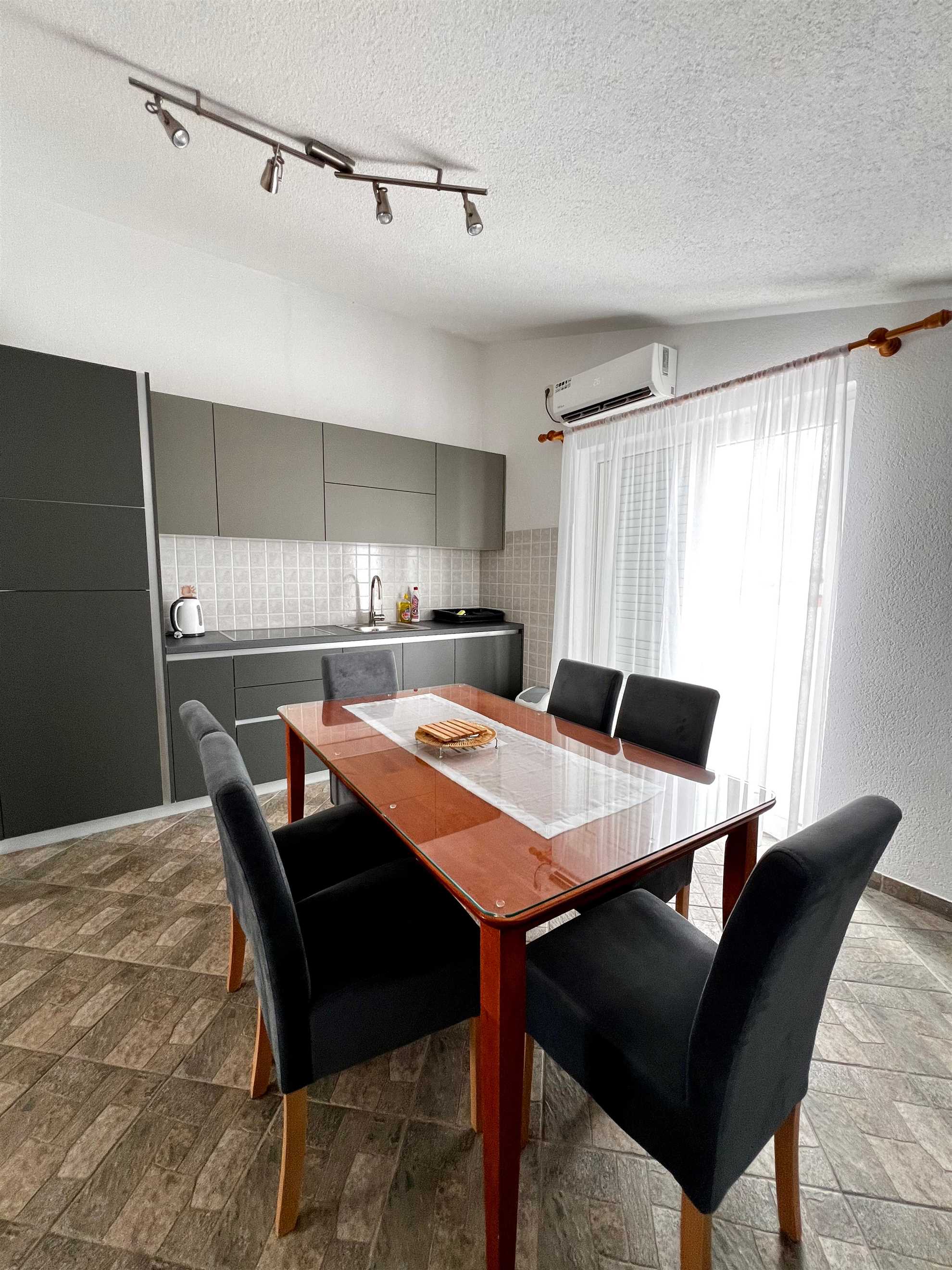 Sea view | 100 m from beach | Comfortable apartment for 4-6 persons