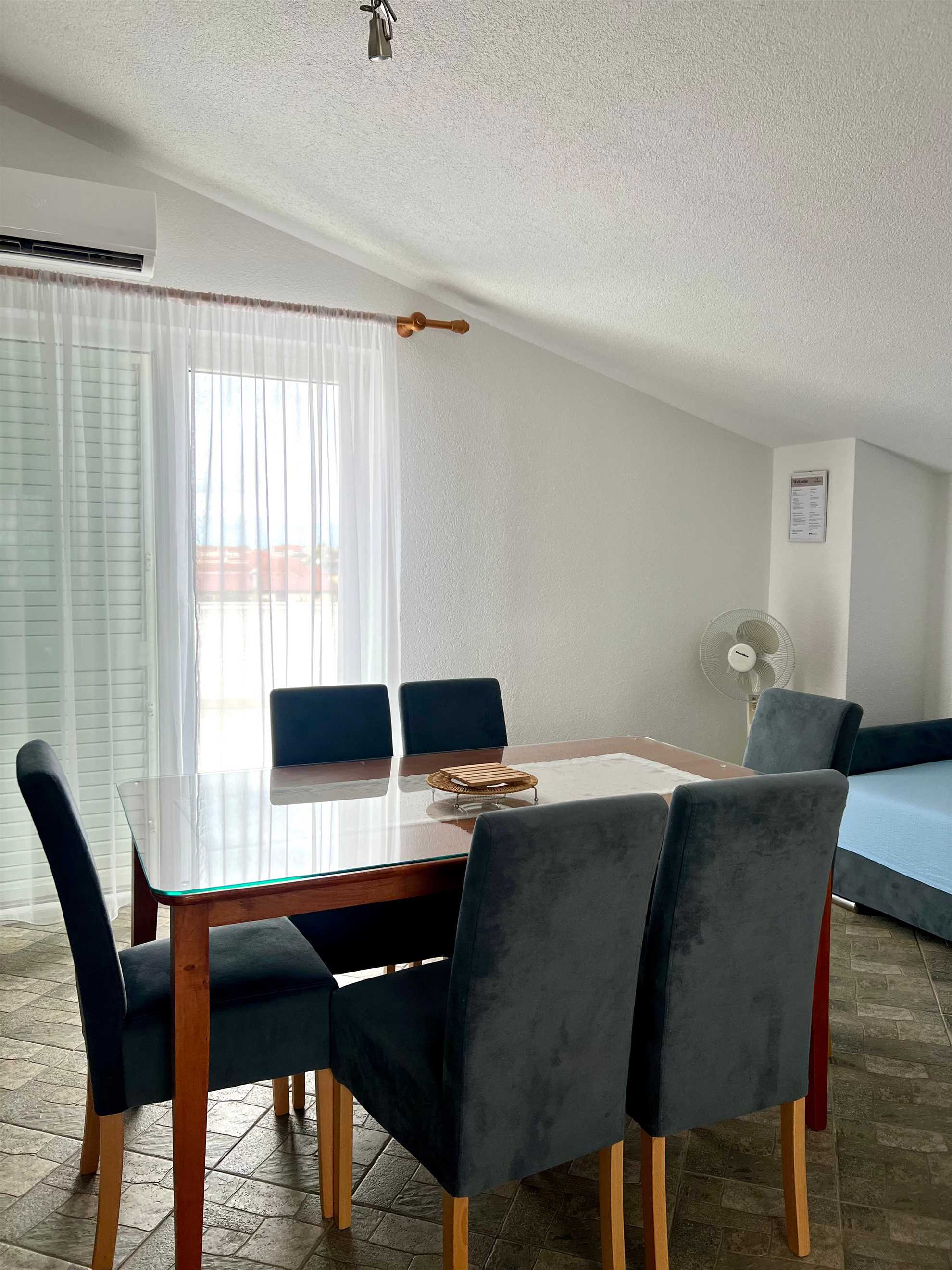 Sea view | 100 m from beach | Comfortable apartment for 4-6 persons