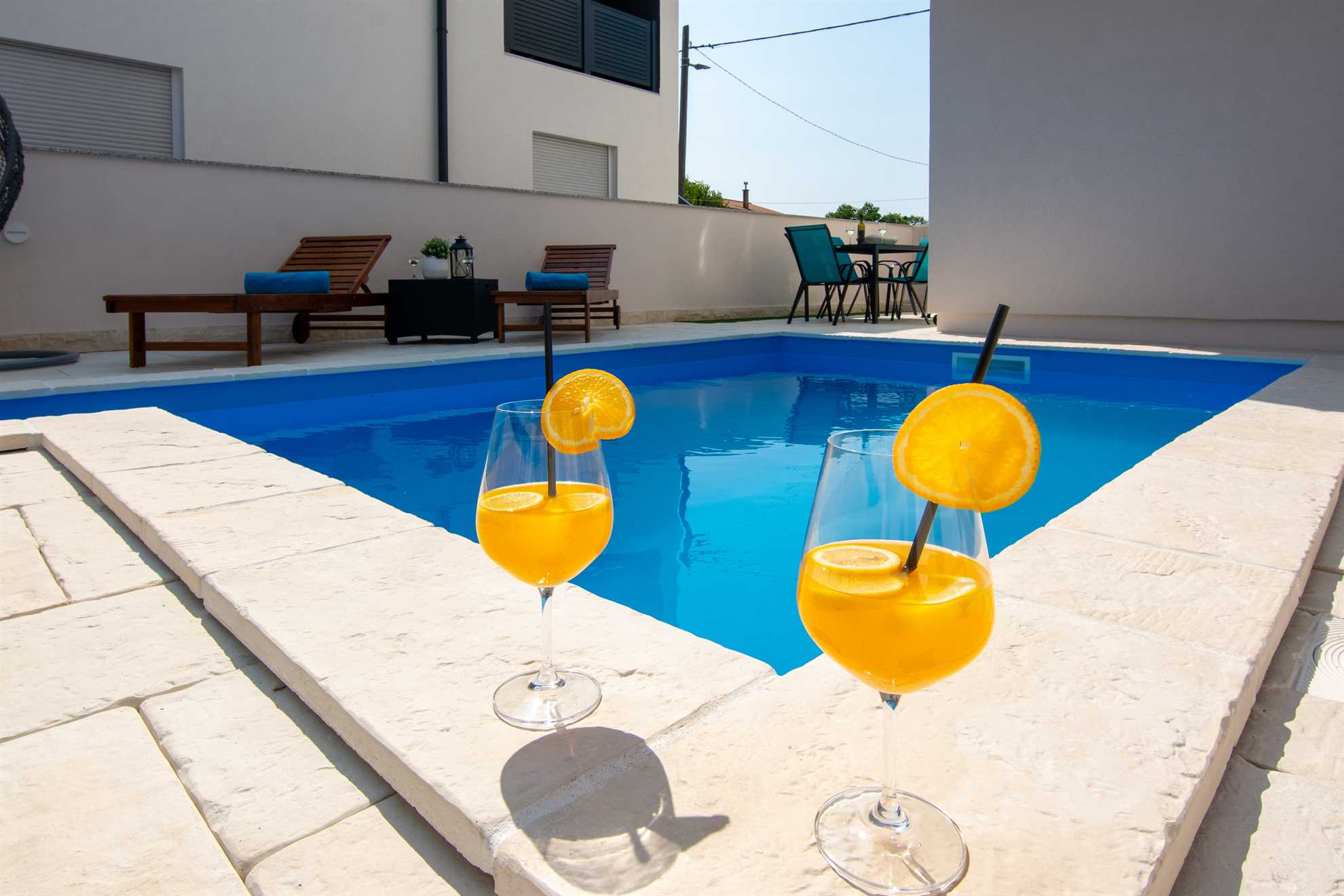 Deluxe apartment | for 4 persons | Private swimming pool