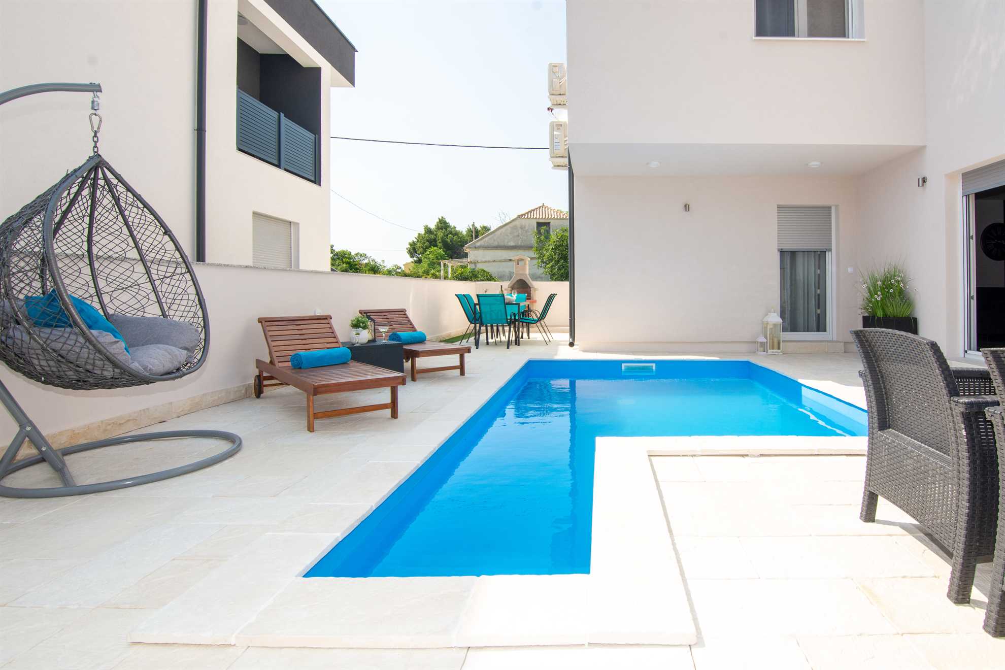 Deluxe apartment | for 4 persons | Private swimming pool
