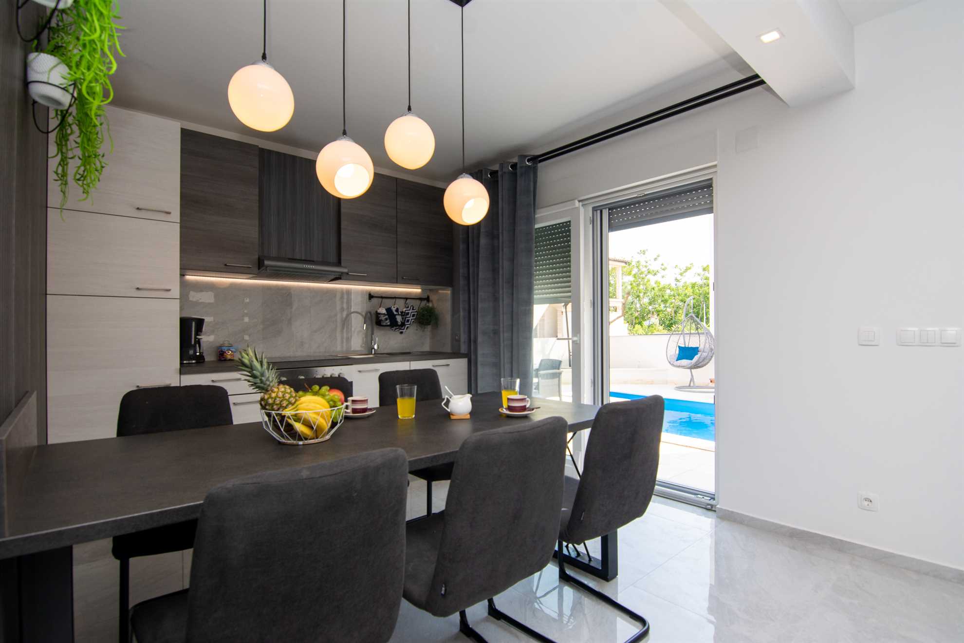 Deluxe apartment | for 4 persons | Private swimming pool