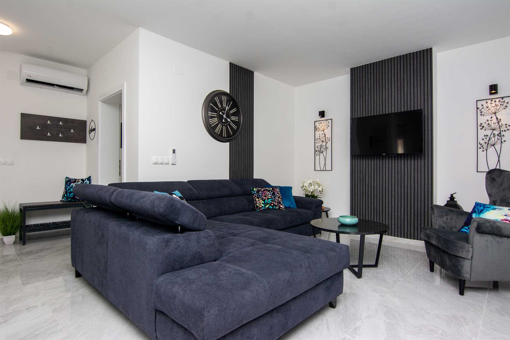 Deluxe apartment | for 4 persons | Private swimming pool
