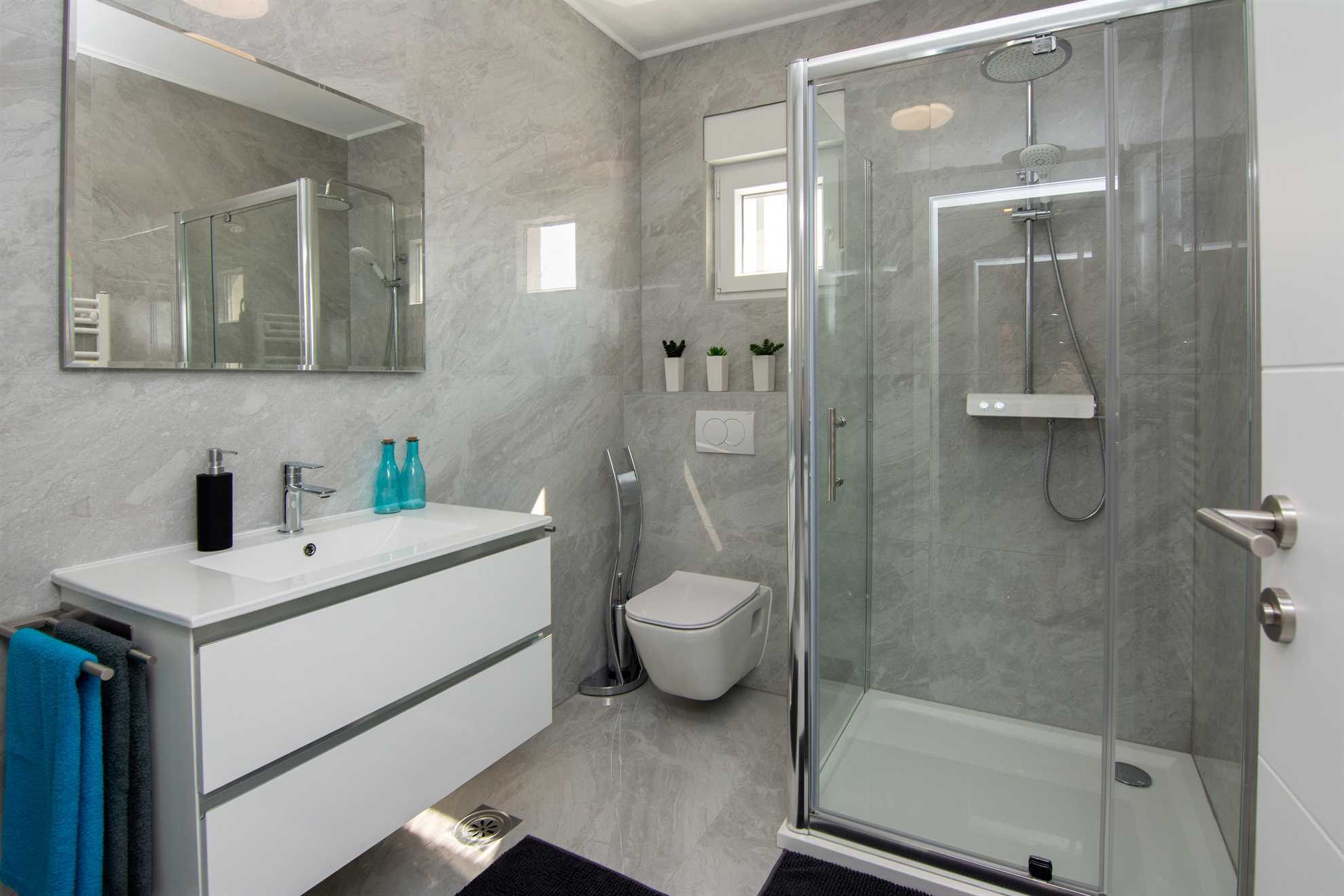 Deluxe apartment | for 4 persons | Private swimming pool