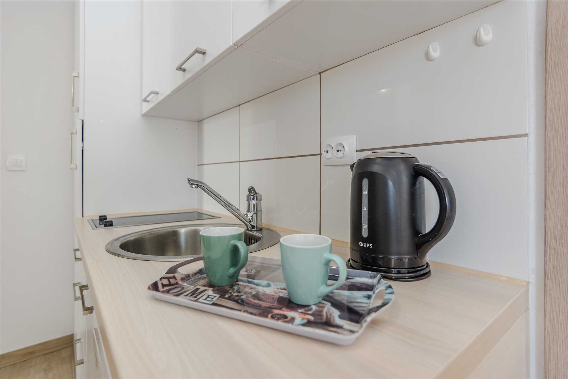 Comfortable apartment for 2-4 people | air conditioning, internet, grill |120 m from the sea