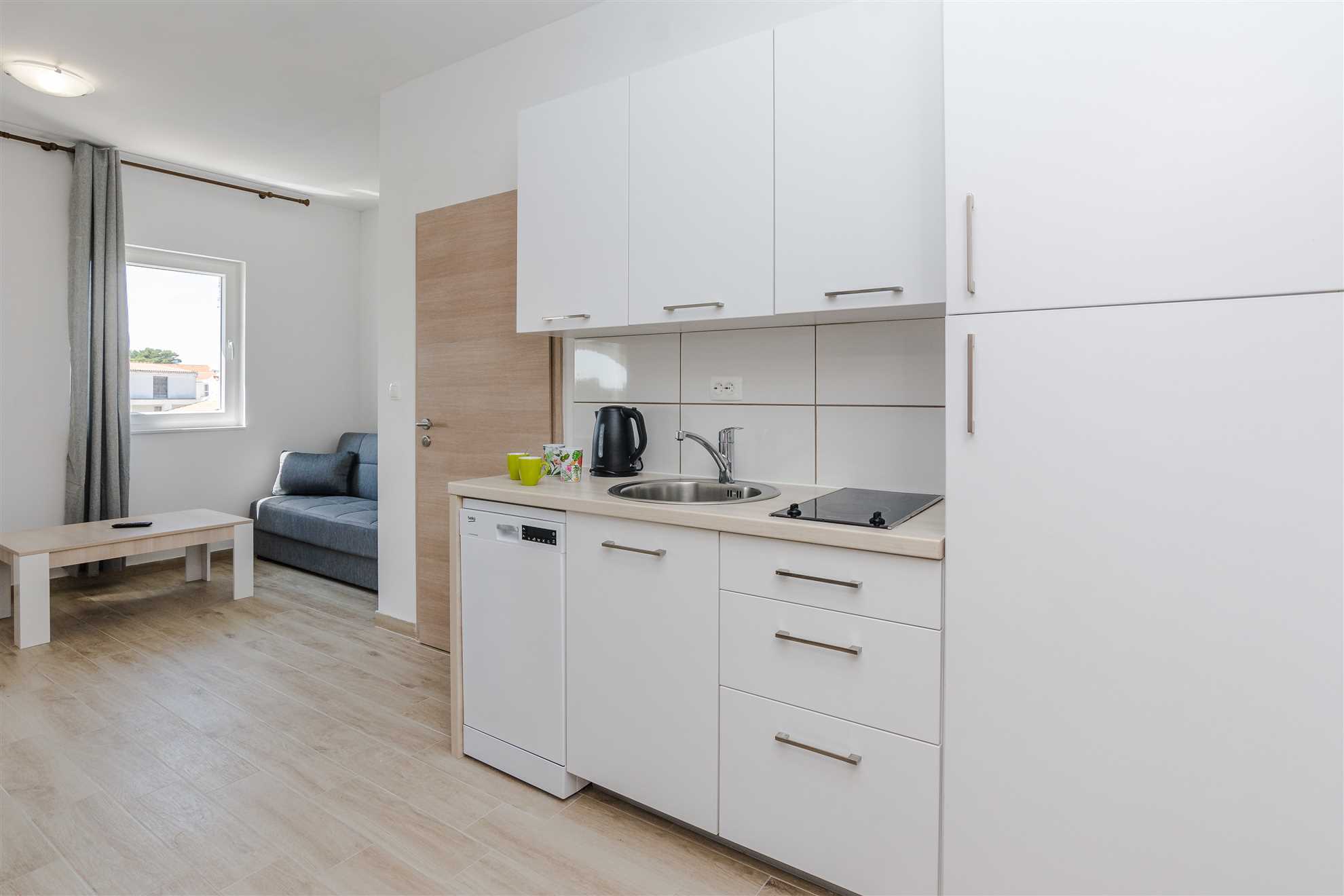 For 4 people | 120 from the sea & beach |  Quiet location
