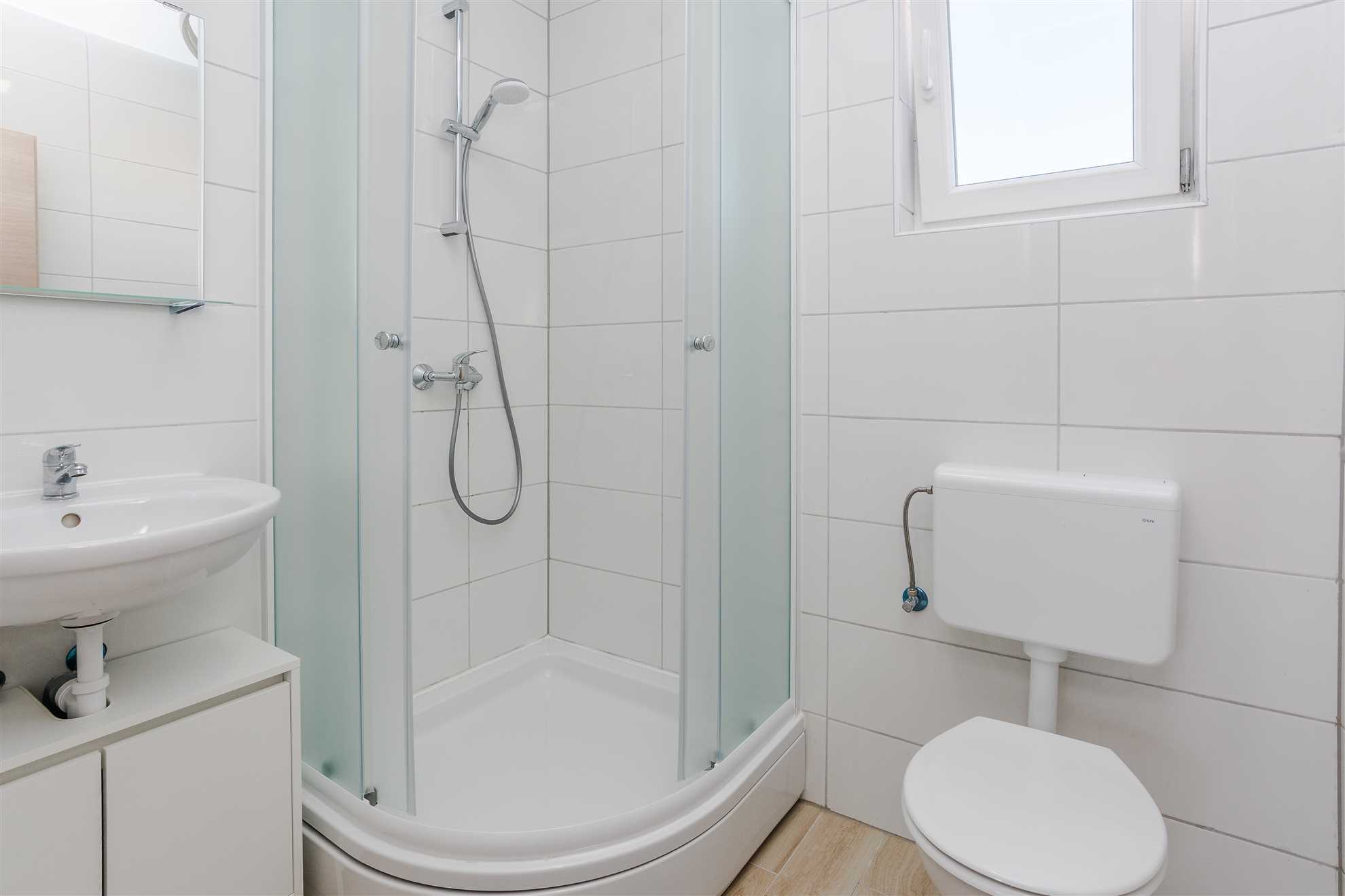 For 4 people | 120 from the sea & beach |  Quiet location
