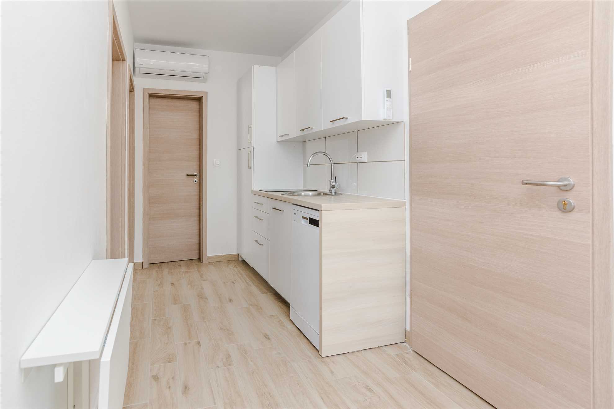 Fully equipped apartment | for 4 persons | just 120 m from beach