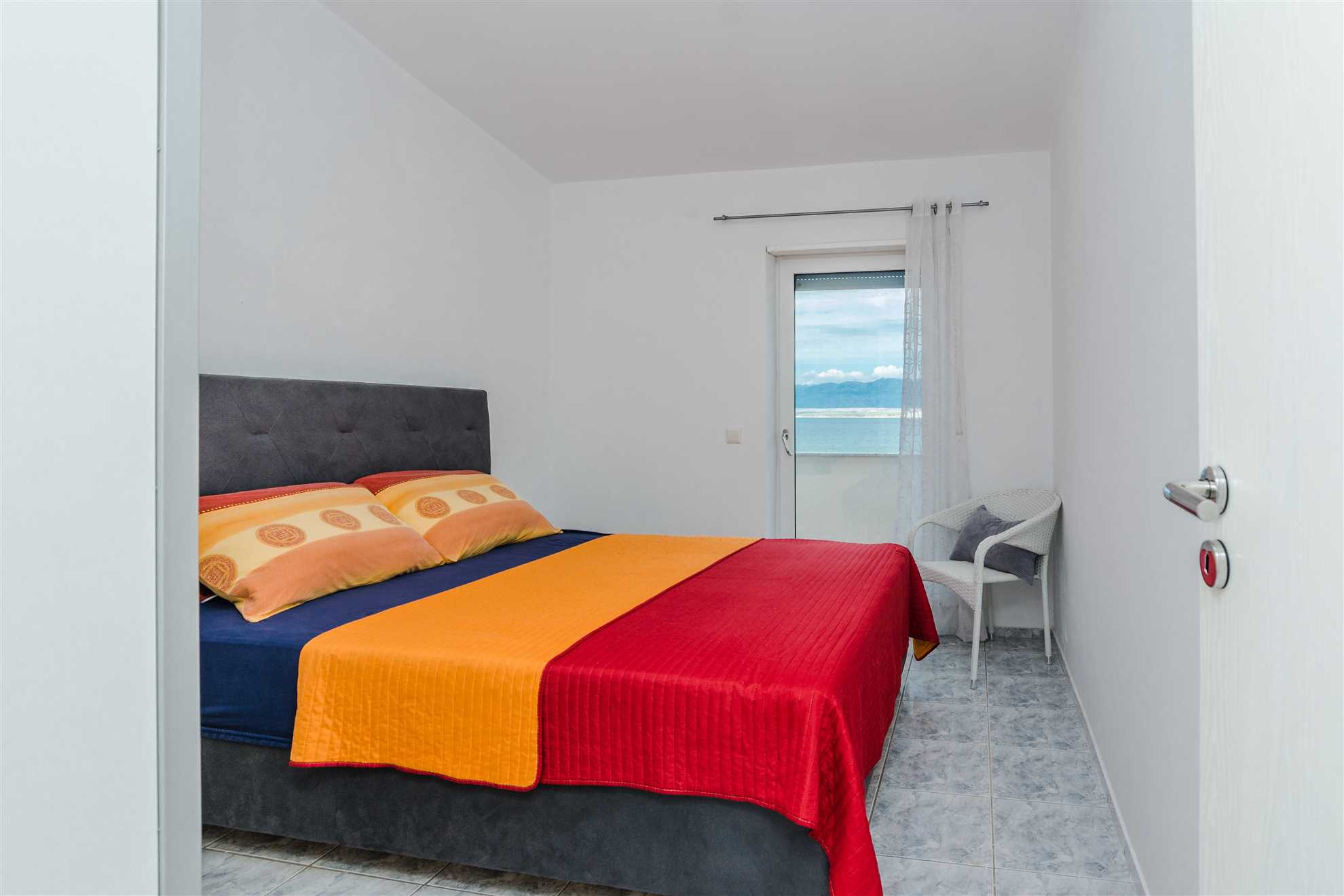 Beachfront | 20 m from the beach | 4-5 persons