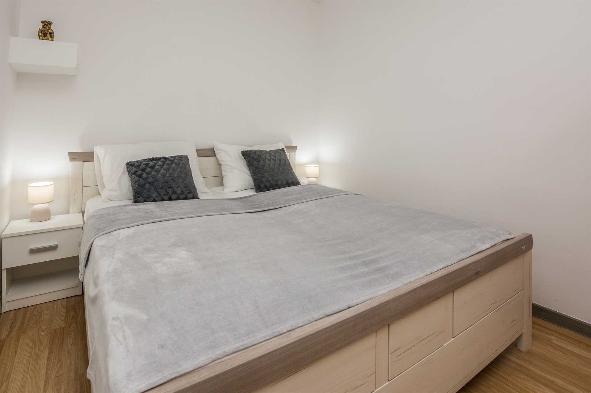 Apartma v pritličju za 3-5 oseb | Klima, SAT TV, Wi-Fi internet