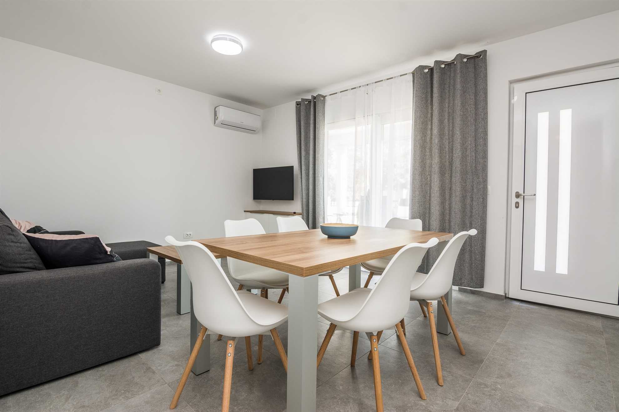 Deluxe apartment for 4-6 persons | on the island of Vir | New