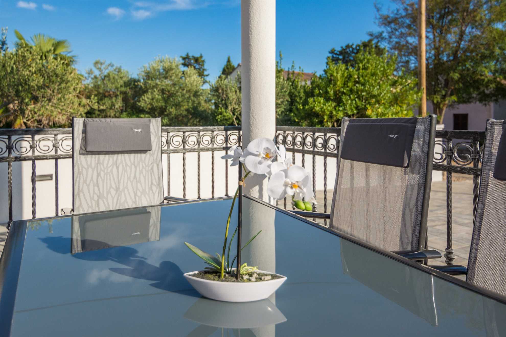 Deluxe apartment for 4-6 persons | on the island of Vir | New