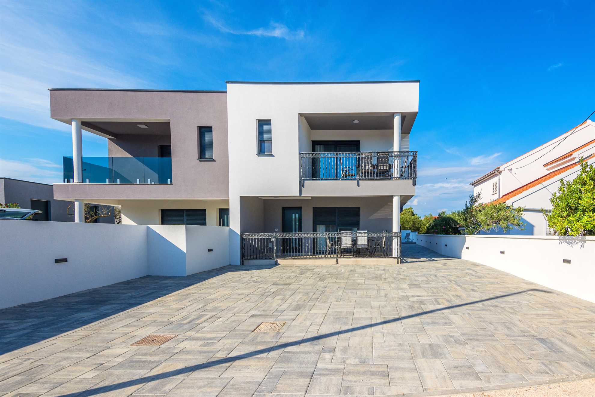 Deluxe apartment for 4-6 persons | on the island of Vir | New