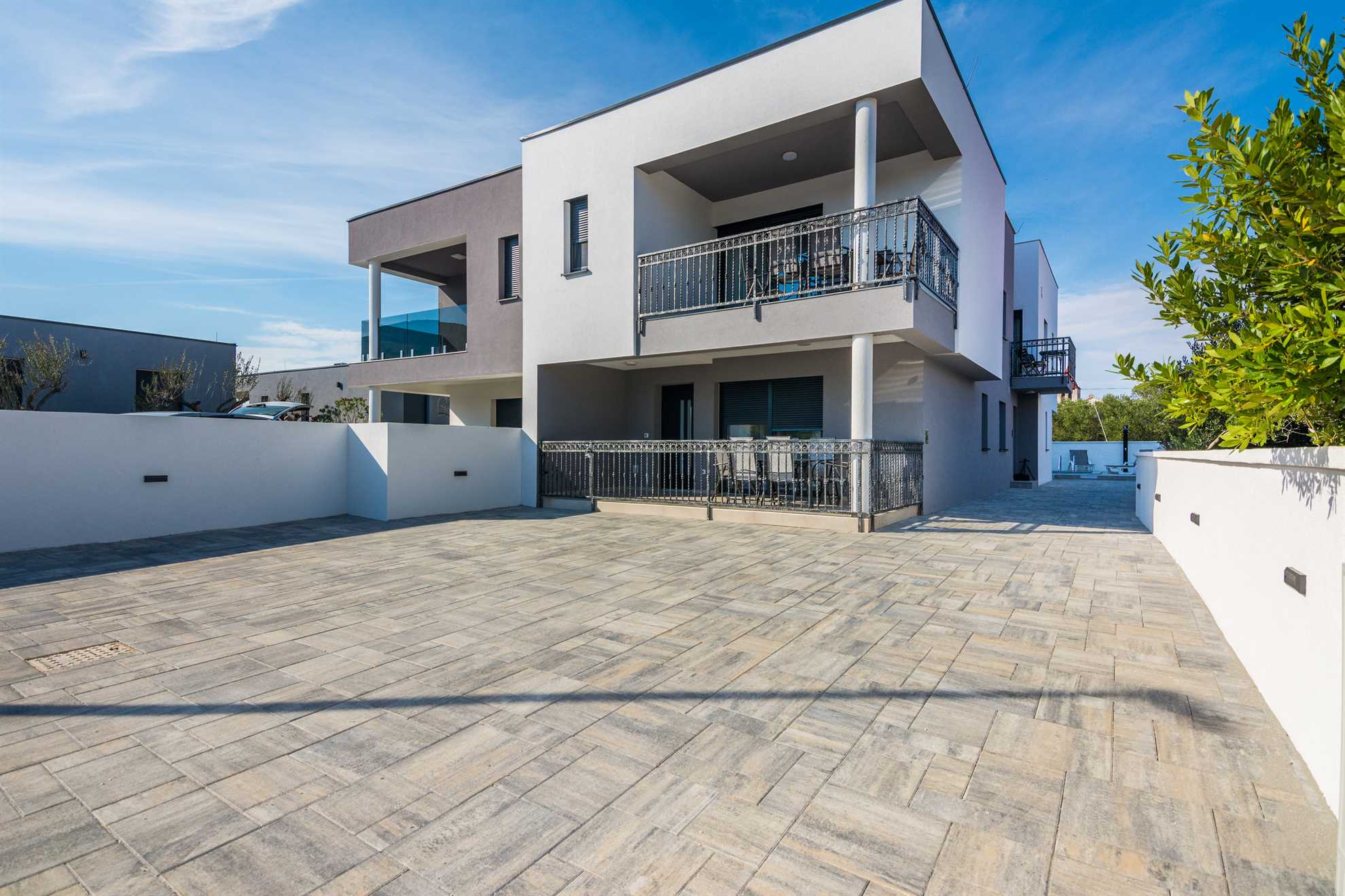 Deluxe apartment for 4-6 persons | on the island of Vir | New