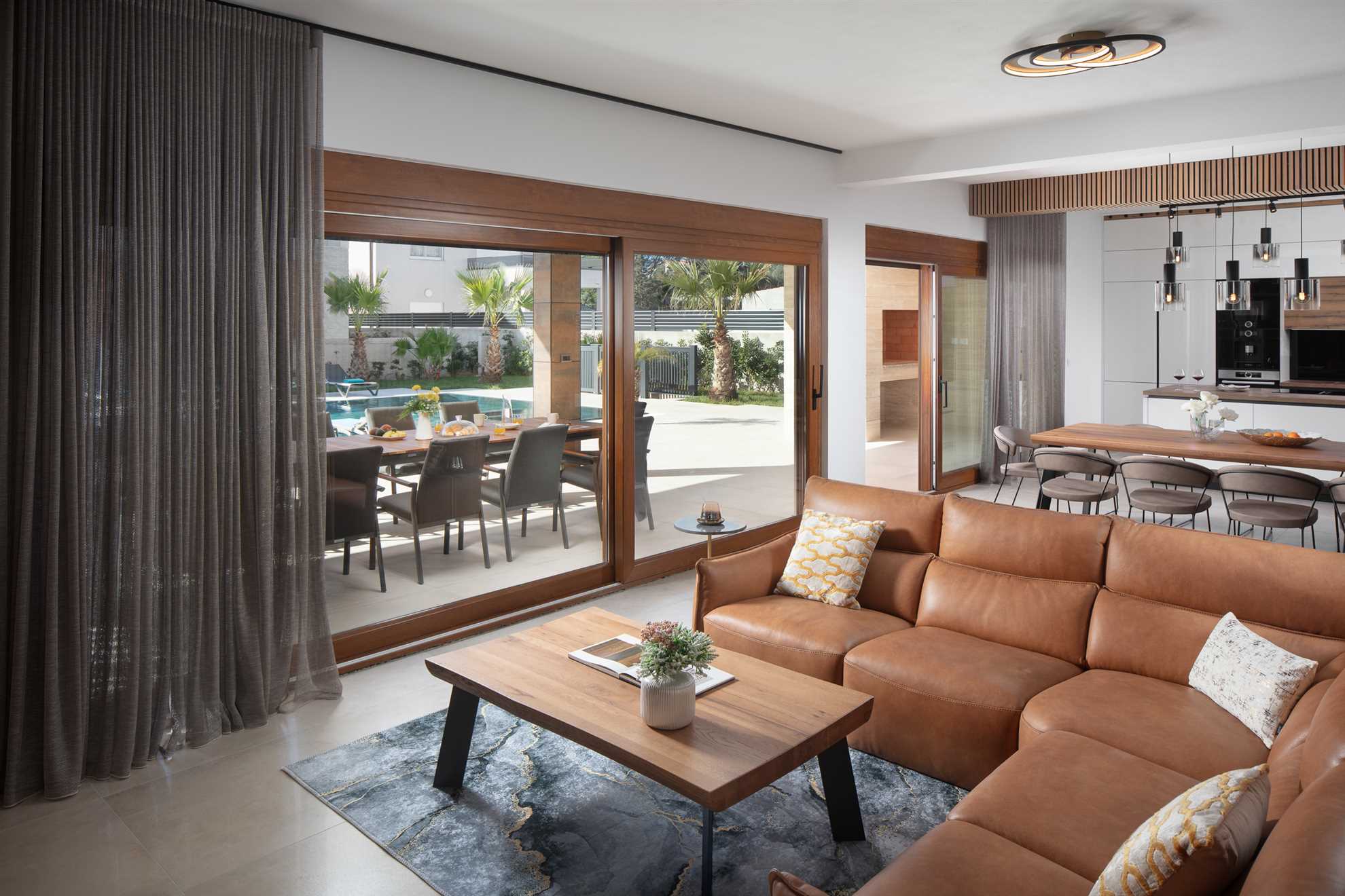 5 Sterne LUX Villa | für 12 Personen | Pool, Jacuzzi, Sauna, Fitnessstudio