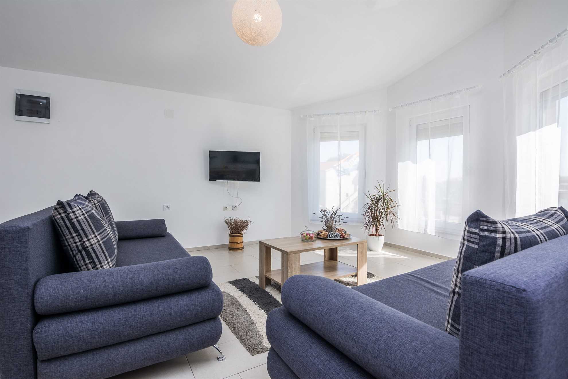 Apartment for 4 persons | Air conditioning, satellite TV, internet, BBQ