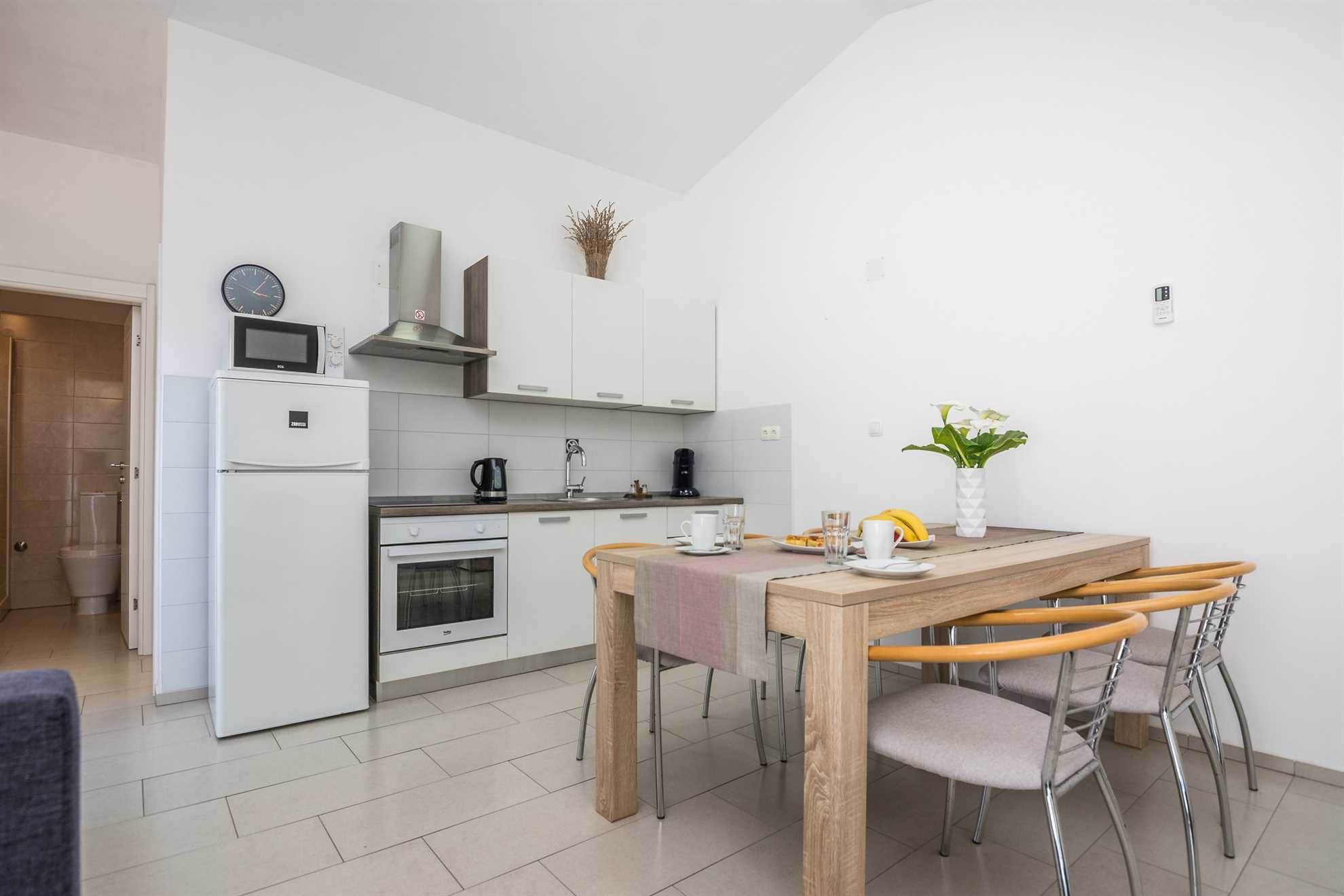 Apartment for 4 persons | Air conditioning, satellite TV, internet, BBQ
