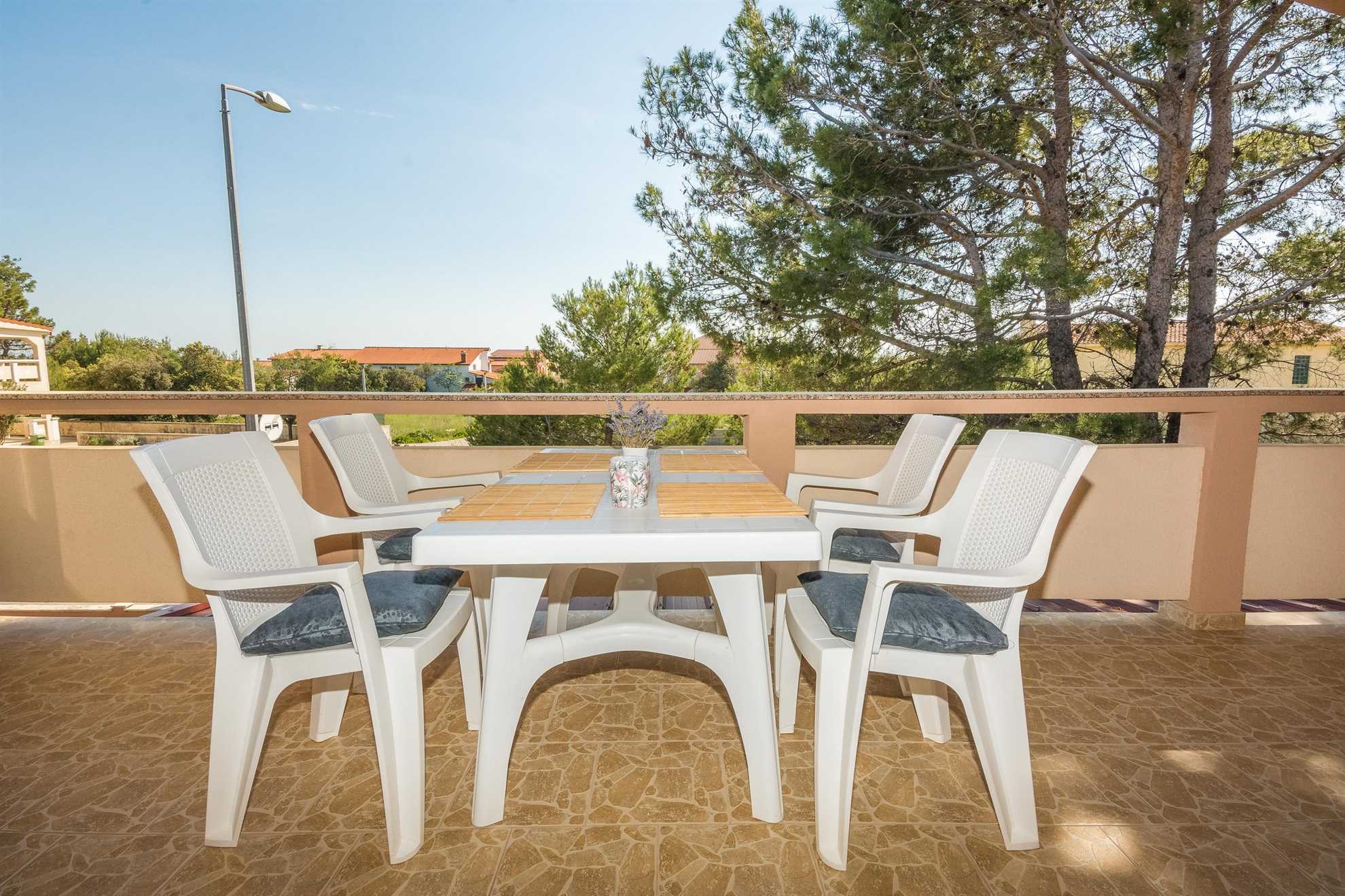 Apartment for 4 persons | Air conditioning, satellite TV, internet, BBQ