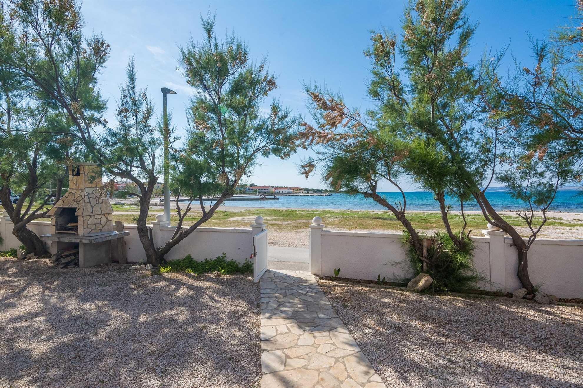 Sea view | Accommodation for 2-4 people
