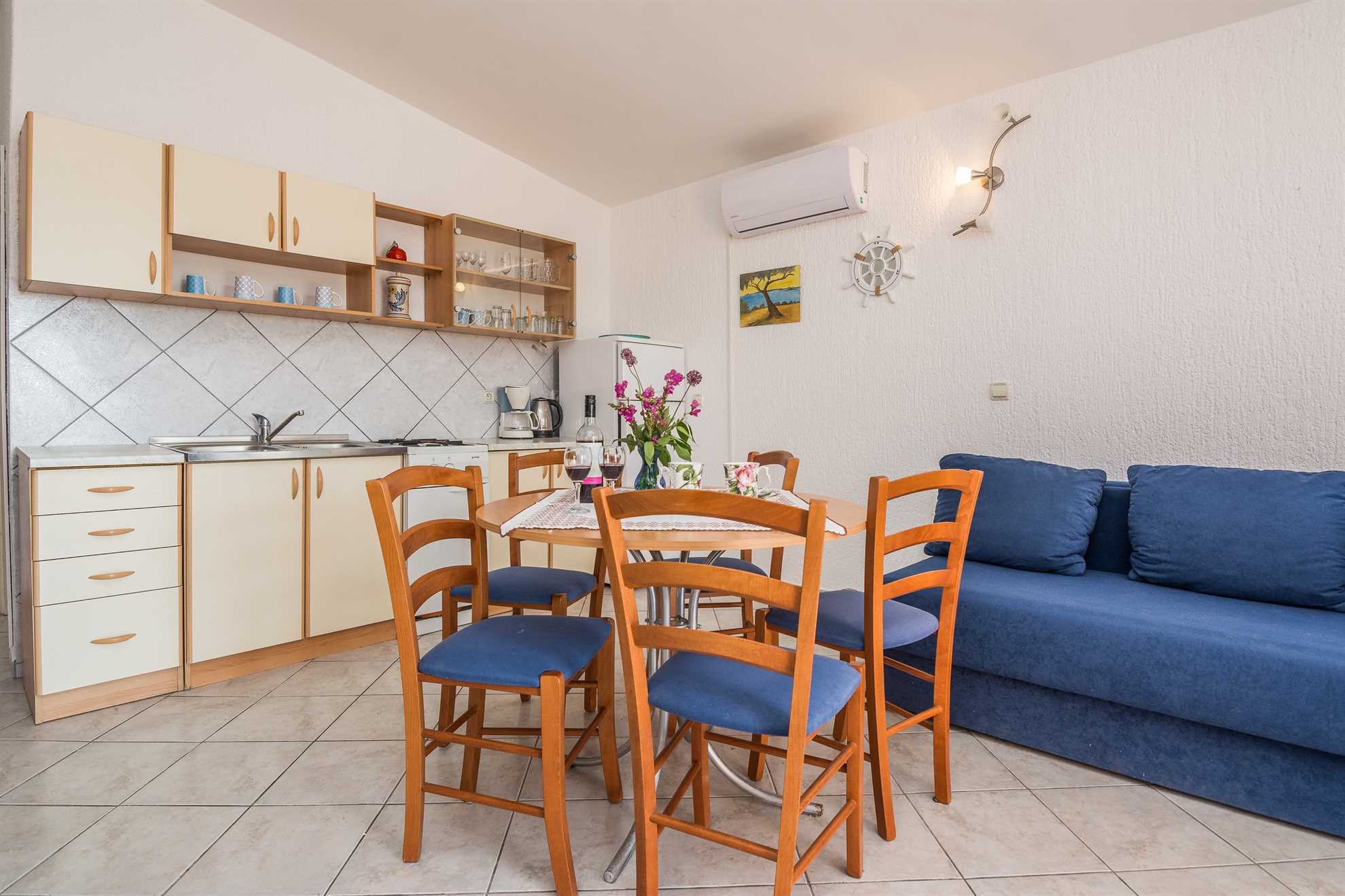 Apartment on the 1st floor | Directly on the beach | Sea View