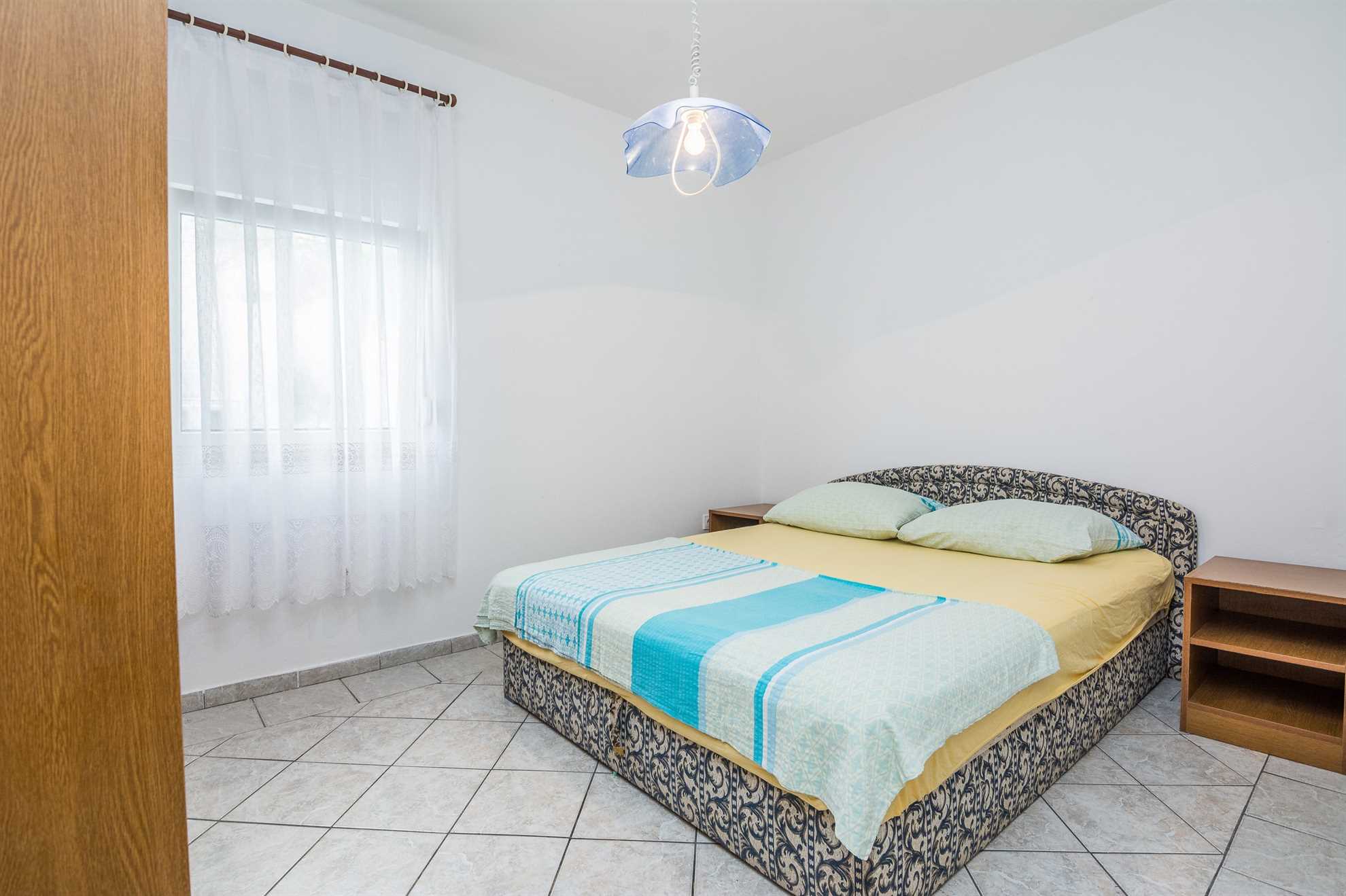 Beachfront | 20 m from the beach | 2-4 persons