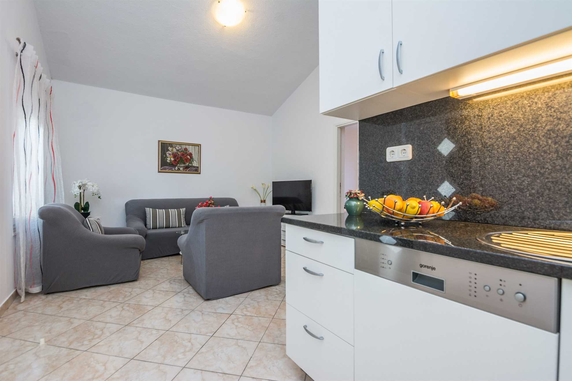 Apartment in a quiet area | for 4 persons | 20 m from beach