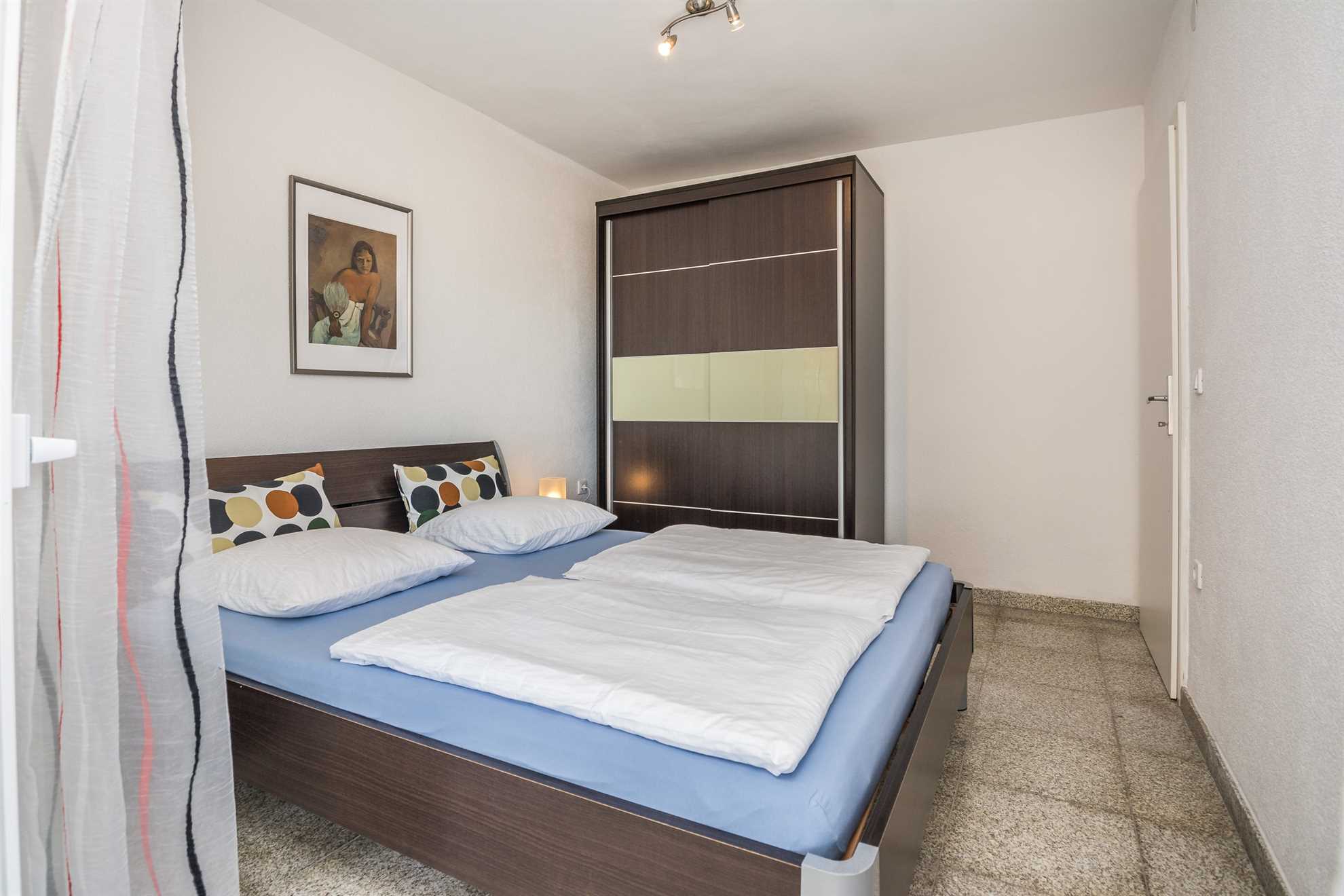 Apartment with sea view | for 4 persons | 20 m from beach
