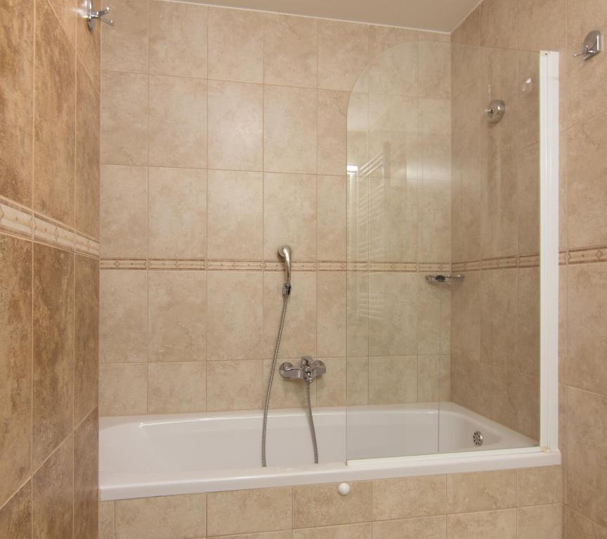 Marina Portoroz - Two bedroom Apartment with Terrace Rose M