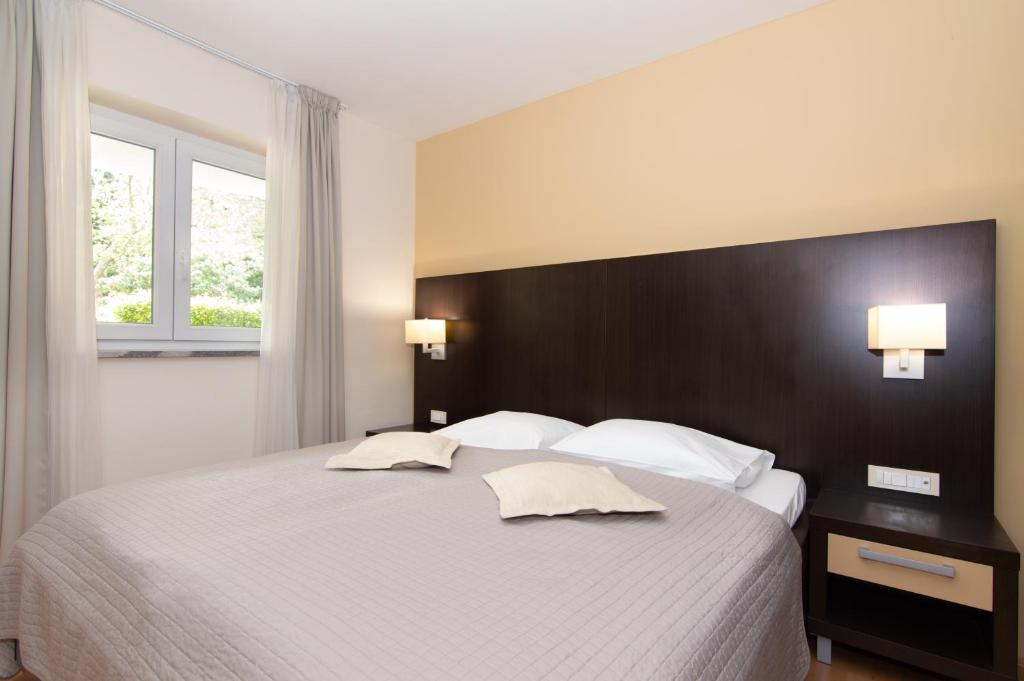 Marina Portoroz - Two bedroom Apartment with Terrace Rose M
