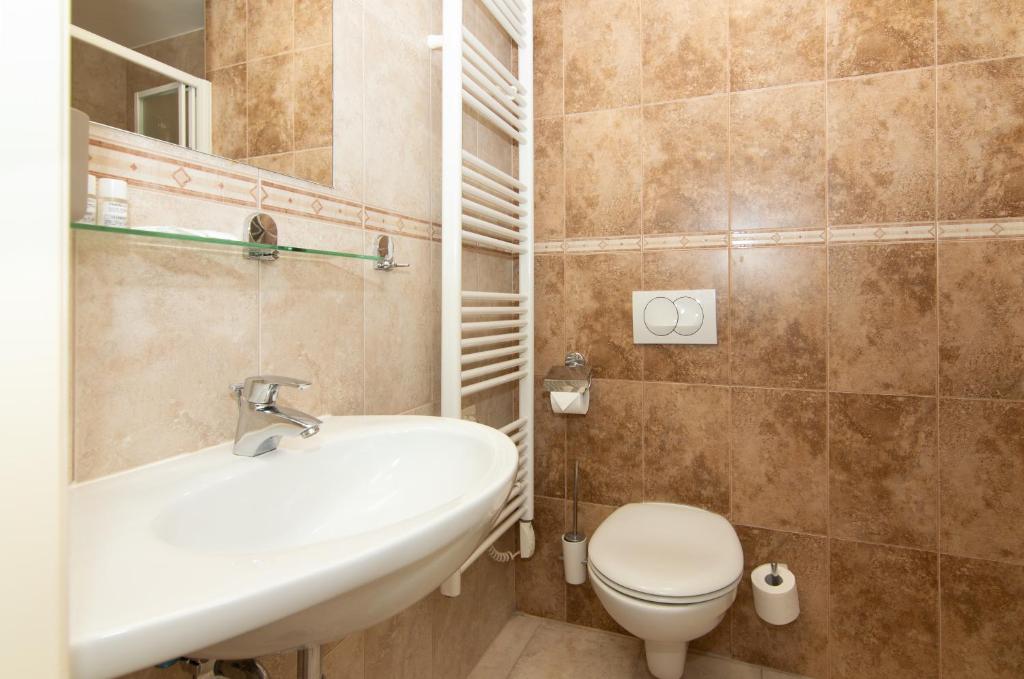 Marina Portoroz - Two bedroom Apartment with Terrace Rose M