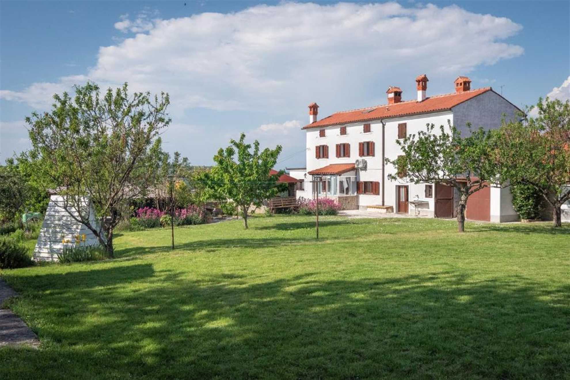 Izola - House Rustikana