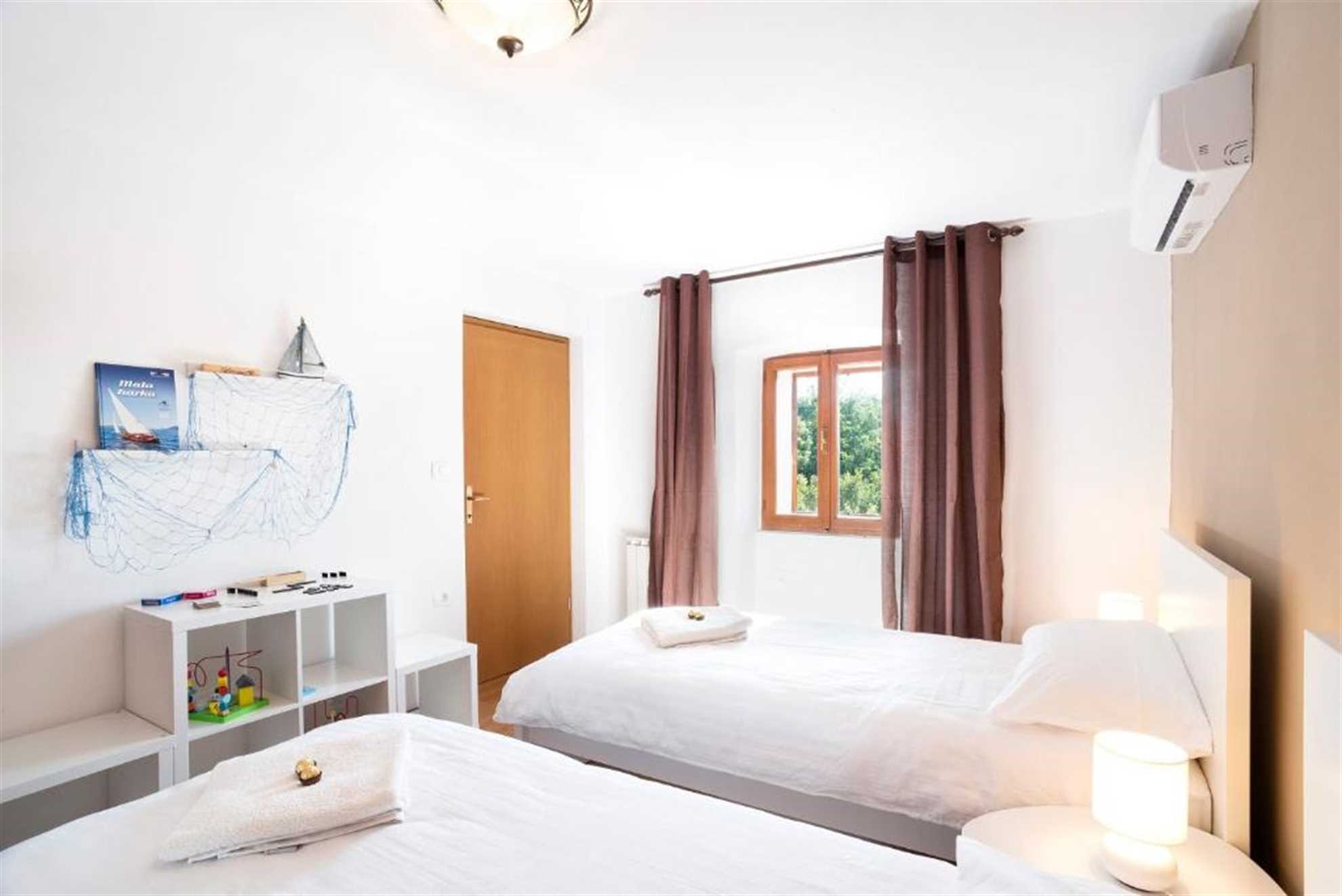 Izola - House Rustikana